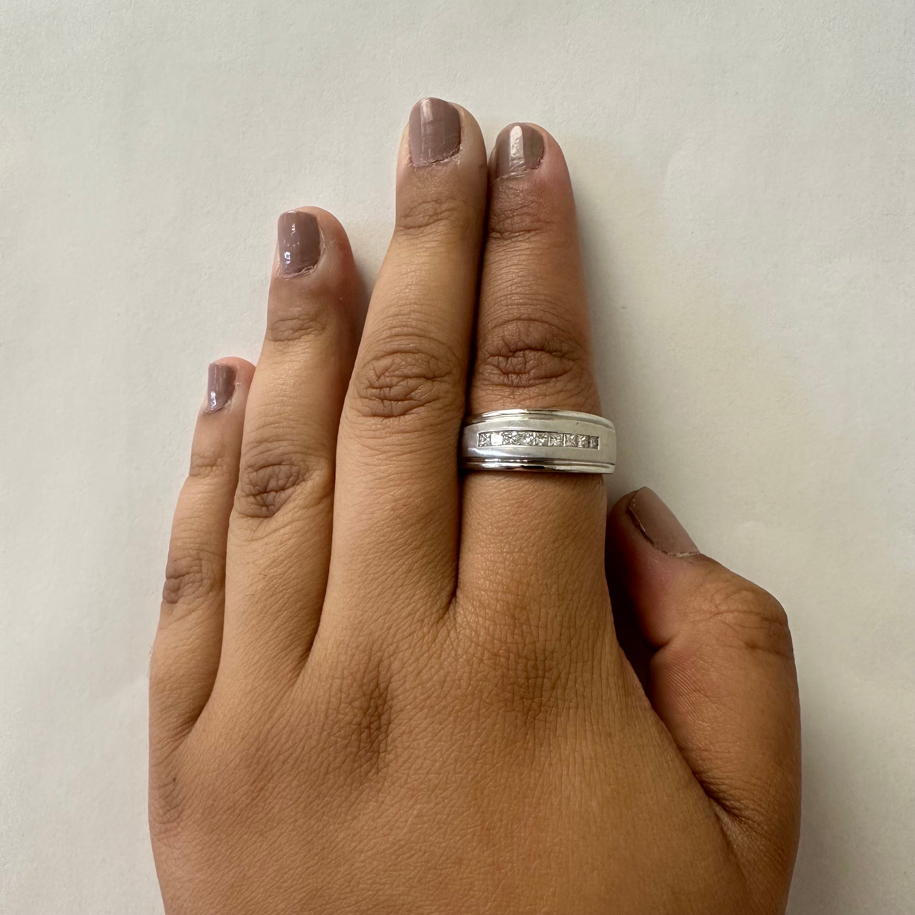 Bague sertie de diamants en canal | 0,45 ct | Taille 10,75 |