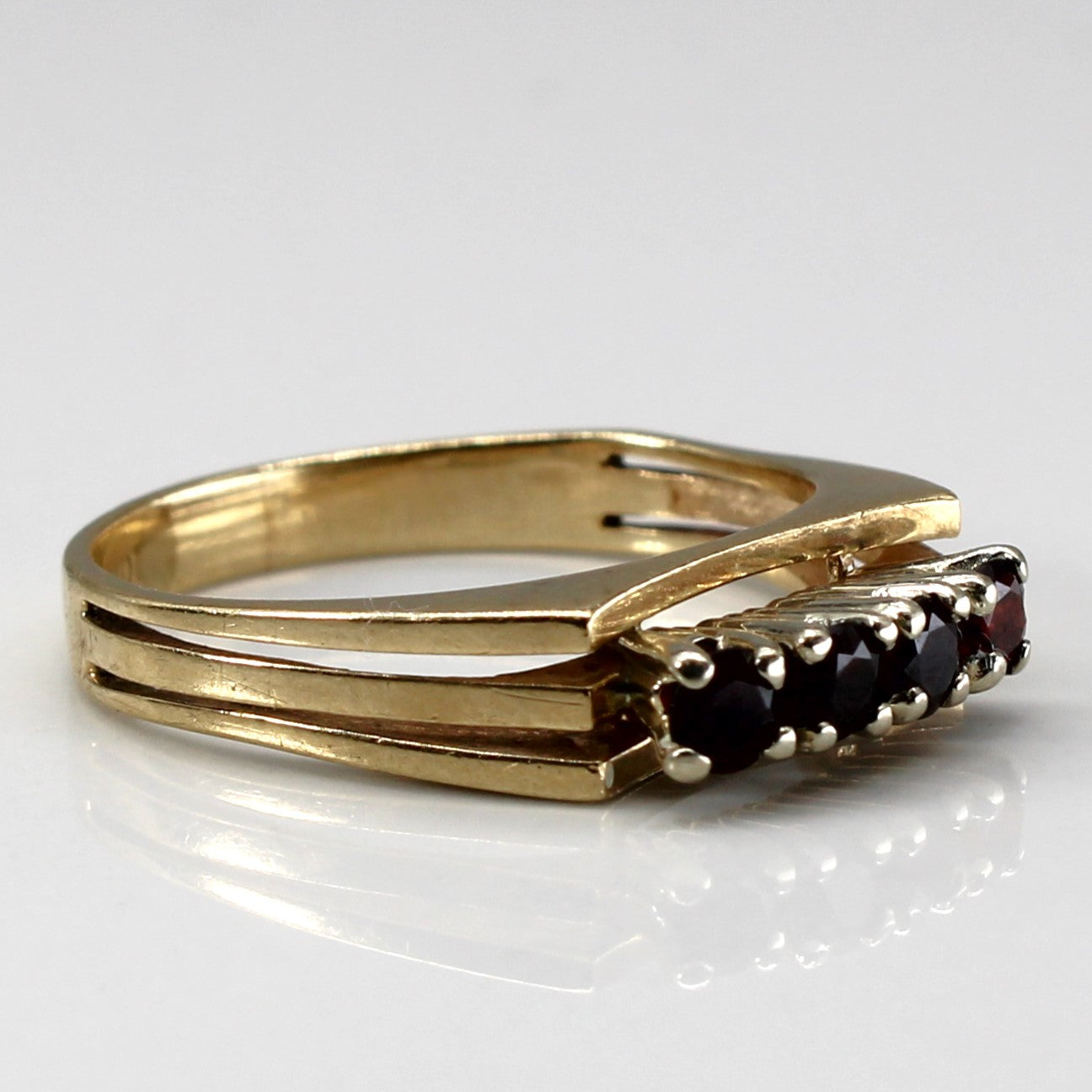 Four Stone Garnet Ring | 0.50ctw | SZ 7.75 |