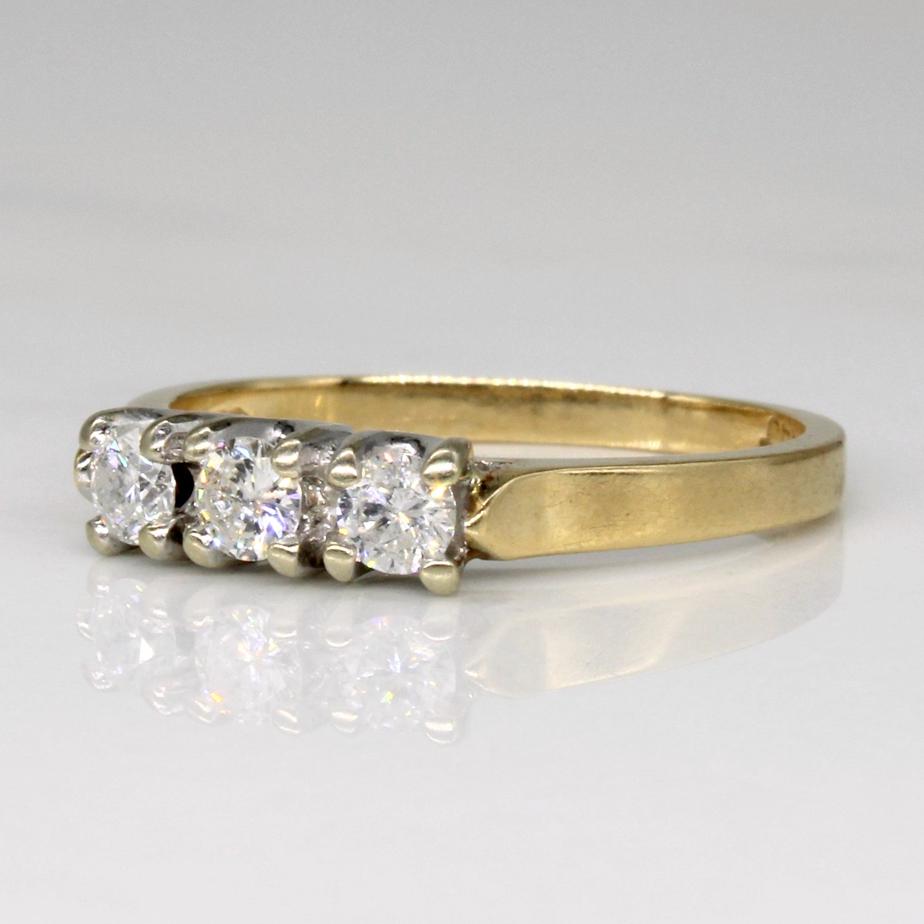 Three Stone Diamond Ring | 0.30ctw | SZ 5.75 |