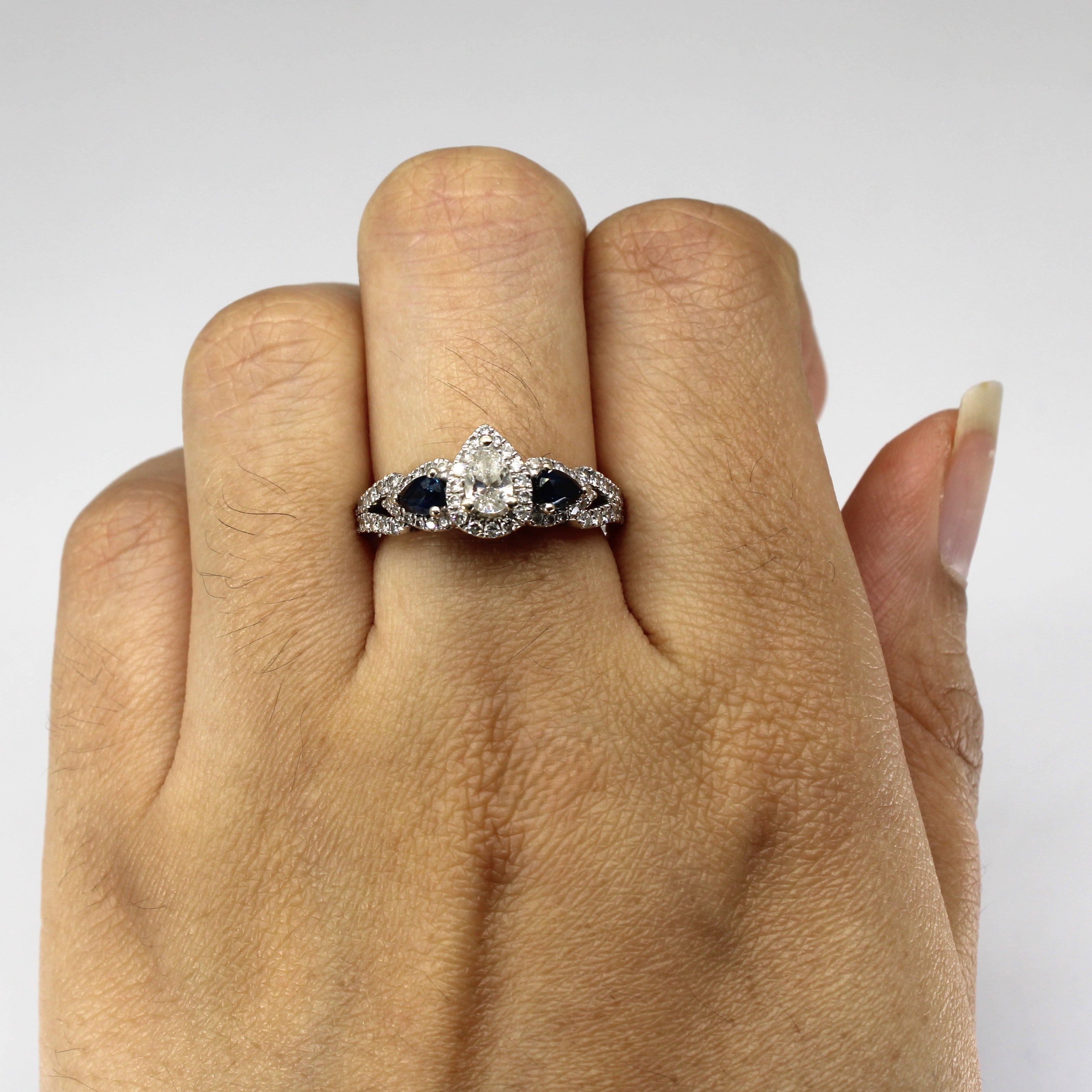 Bague de fiançailles halo diamant poire et saphir | 0,88 ct | 0,50 ct | Taille 6,5 |