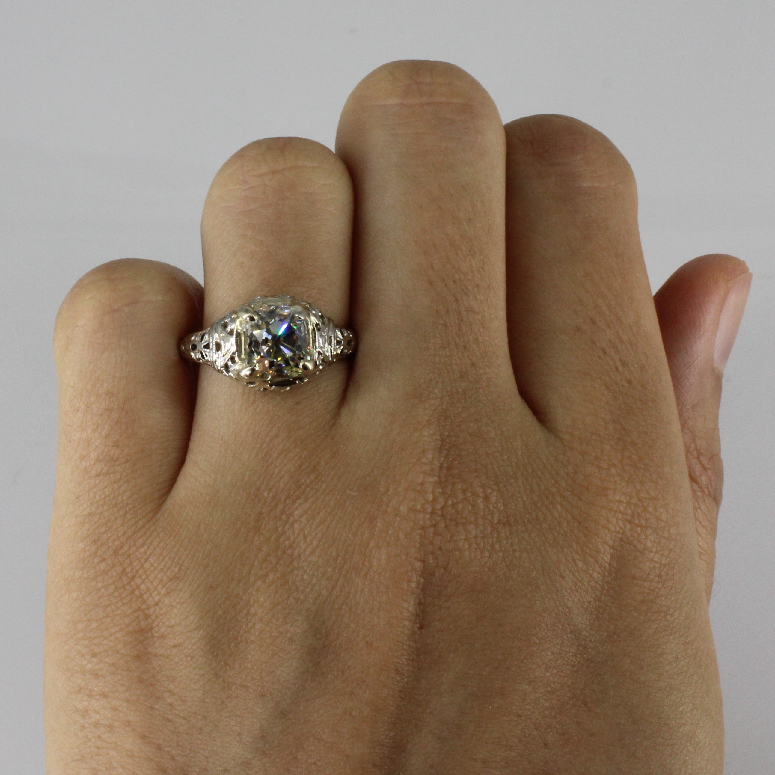 Bague de fiançailles en diamant taille ancienne (début du XXe siècle) | 2,30 ct | Taille 7,25 |