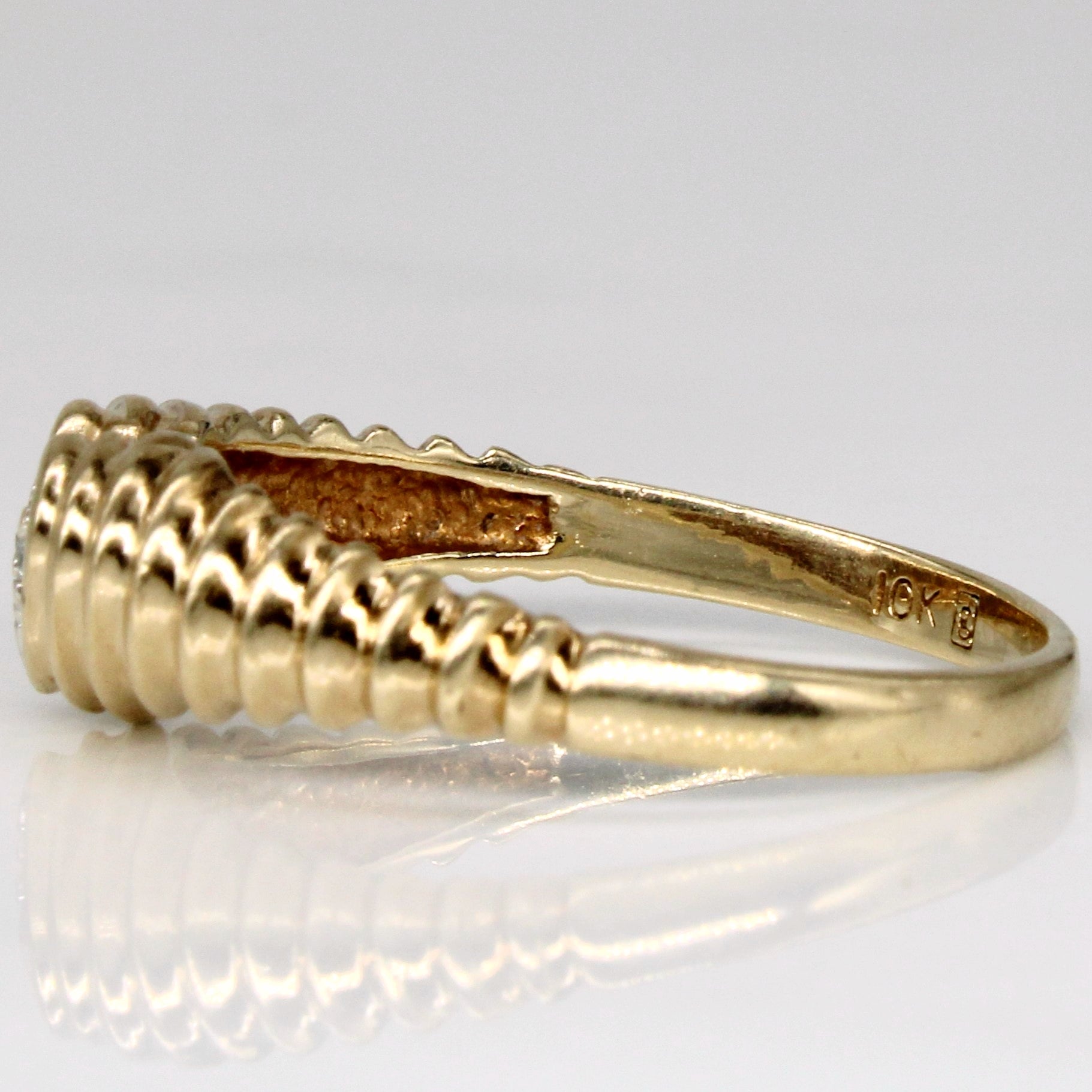 Diamond Heart Ring | 0.03ctw | SZ 7.5 |