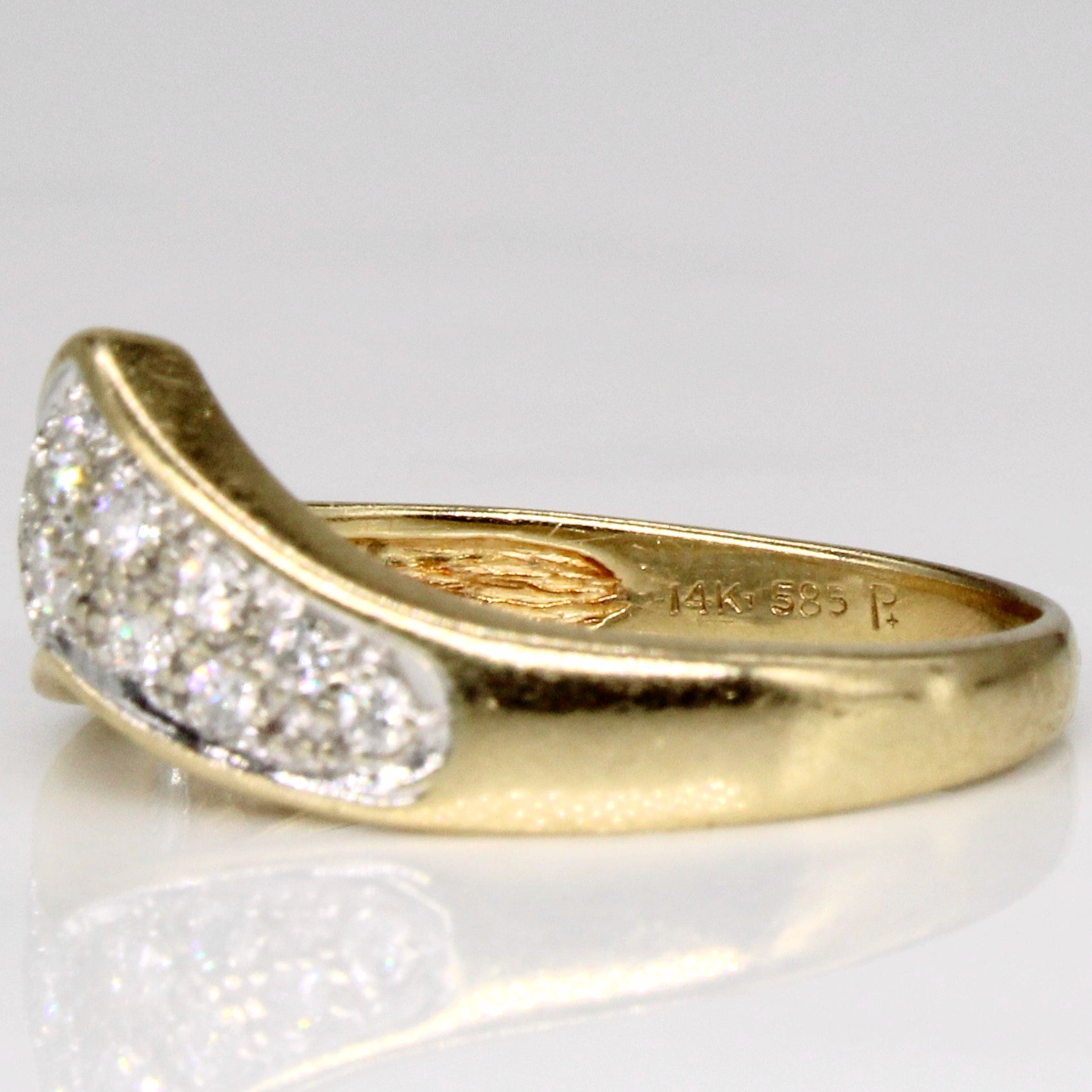 Diamond Chevron Ring | 0.20ctw | SZ 6.25 |