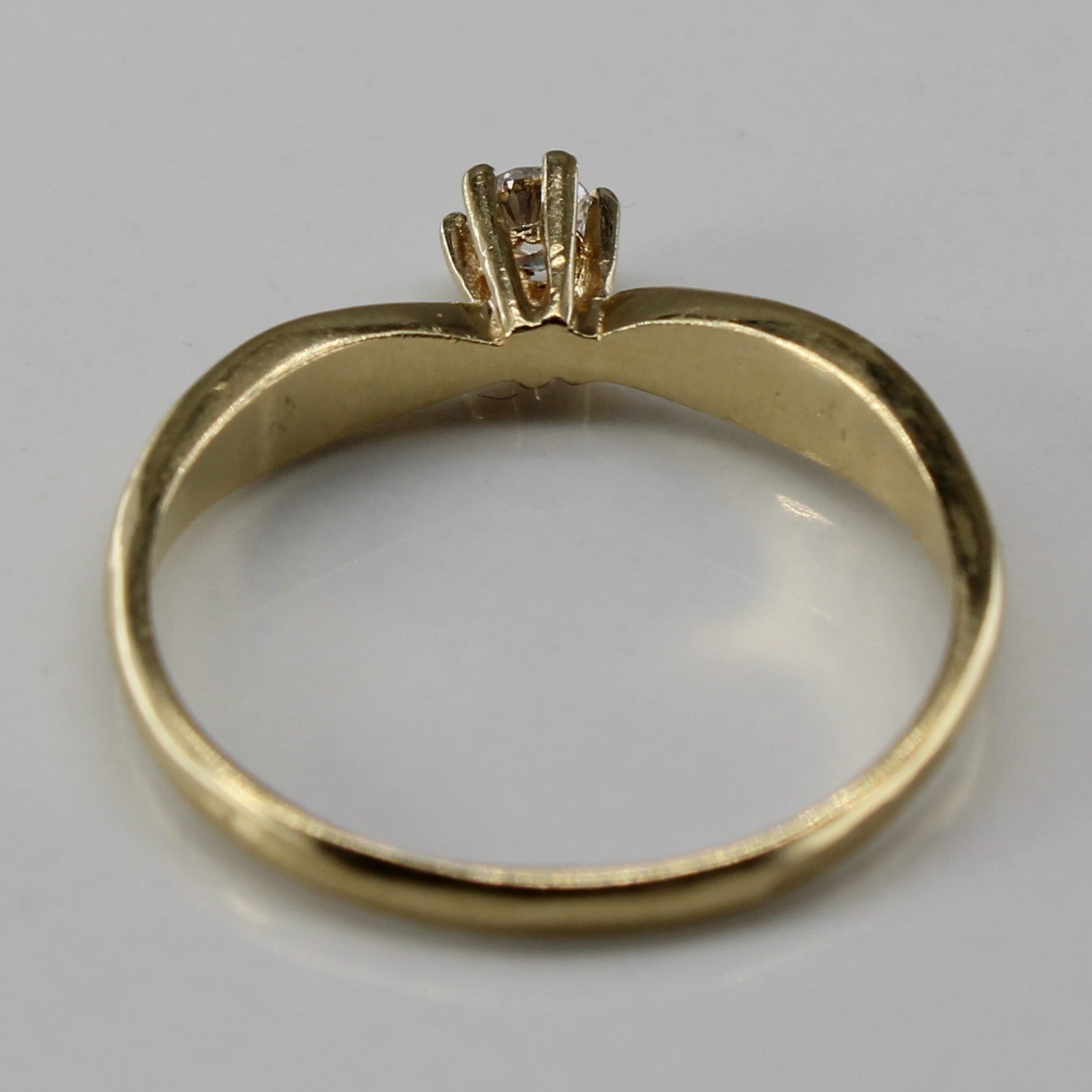 Solitaire with Accents Diamond Ring | 0.14ctw | SZ 6.5 |