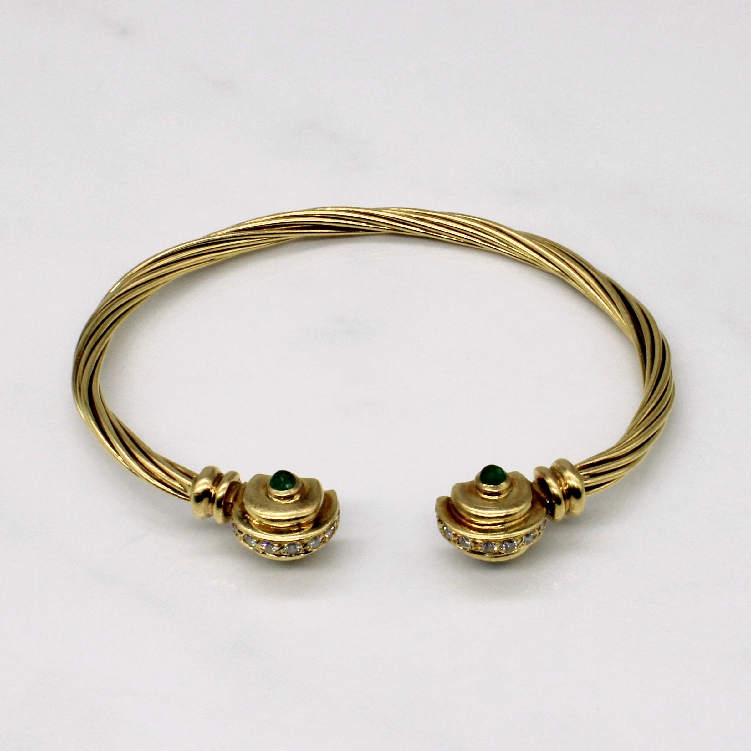 Bracelet ouvert émeraude et diamants | 0,52 ct, 0,24 ct | Taille 7 |