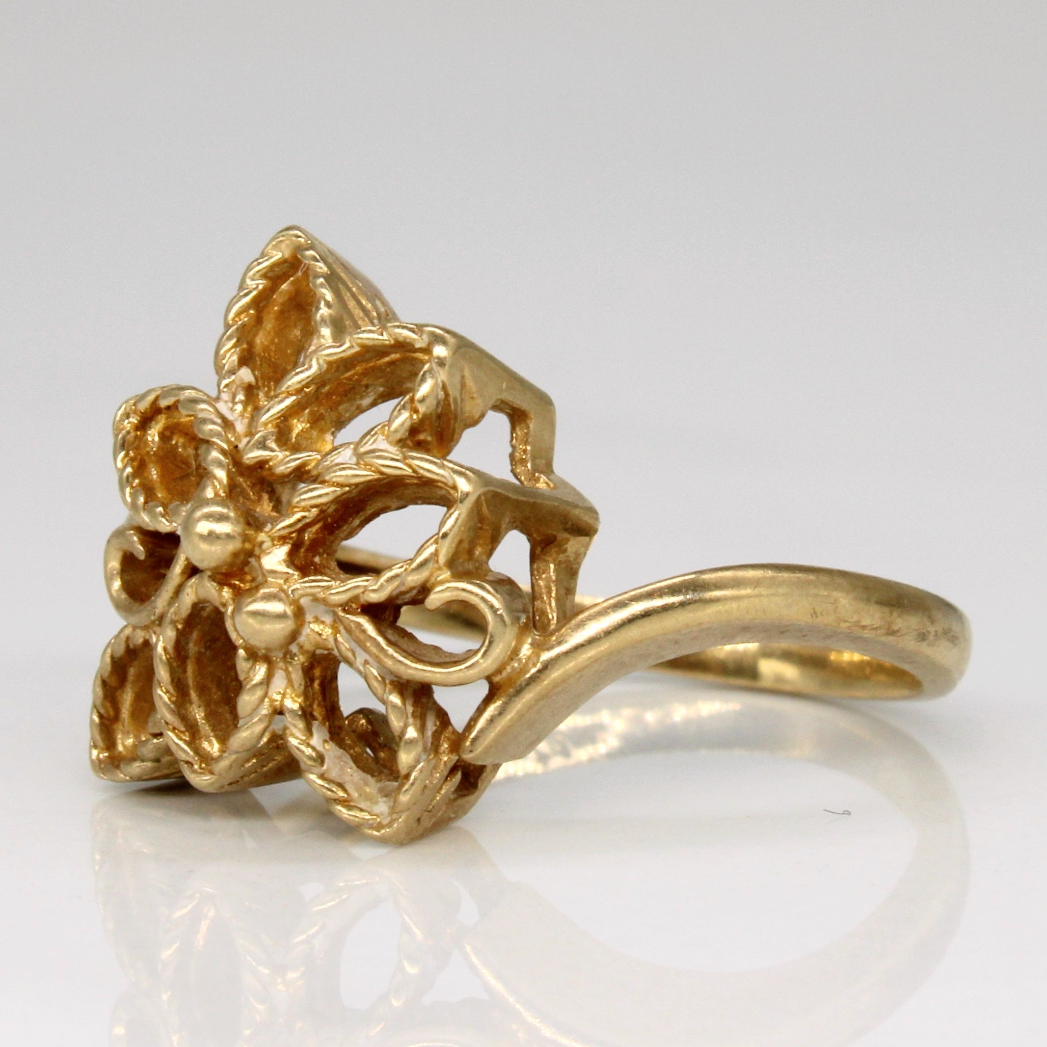 10k Yellow Gold Leaf Ring | SZ 7 |