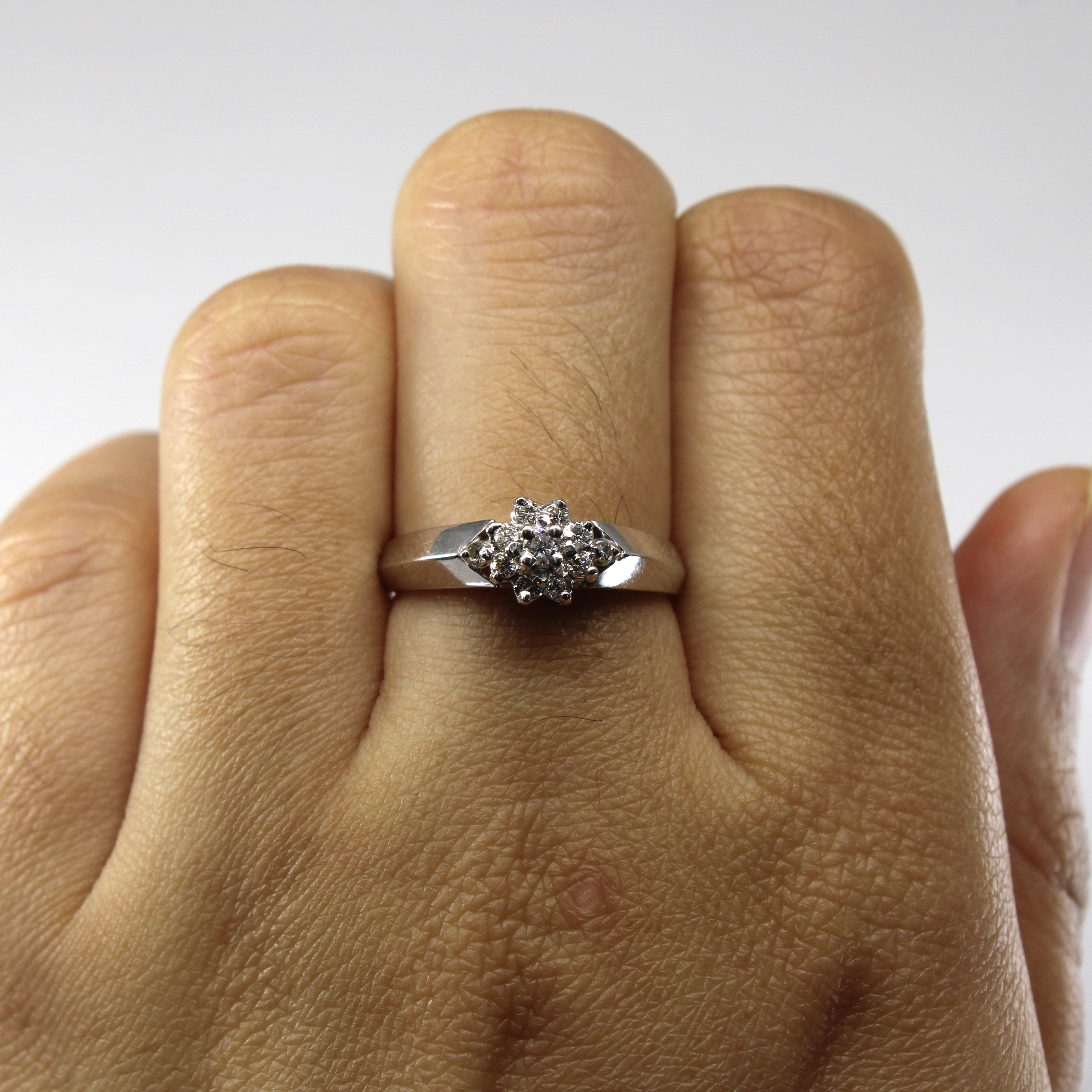 Cluster Diamond White Gold Ring | 0.14ctw | SZ 7 |