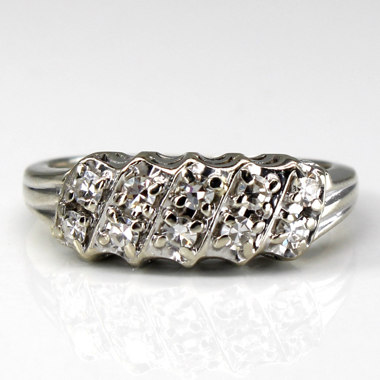 Cluster Diamond White Gold Ring | 0.40ctw | SZ 6 |
