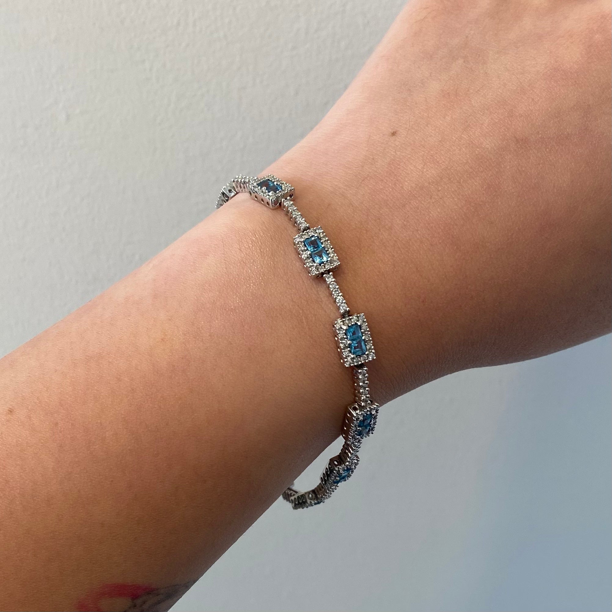 Blue Topaz and Diamond Bracelet | 3.10ctw, 1.60ctw | 6.25" |