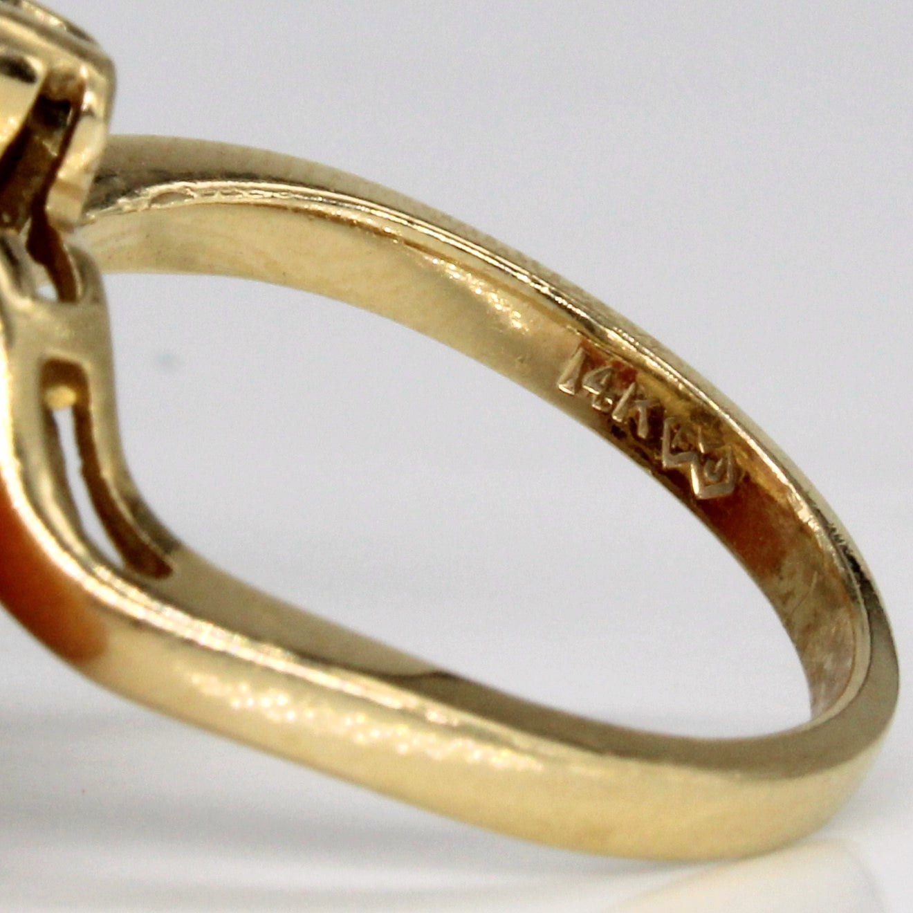 Ornate Pearl & Diamond Ring | 0.09ctw | SZ 6.5 |