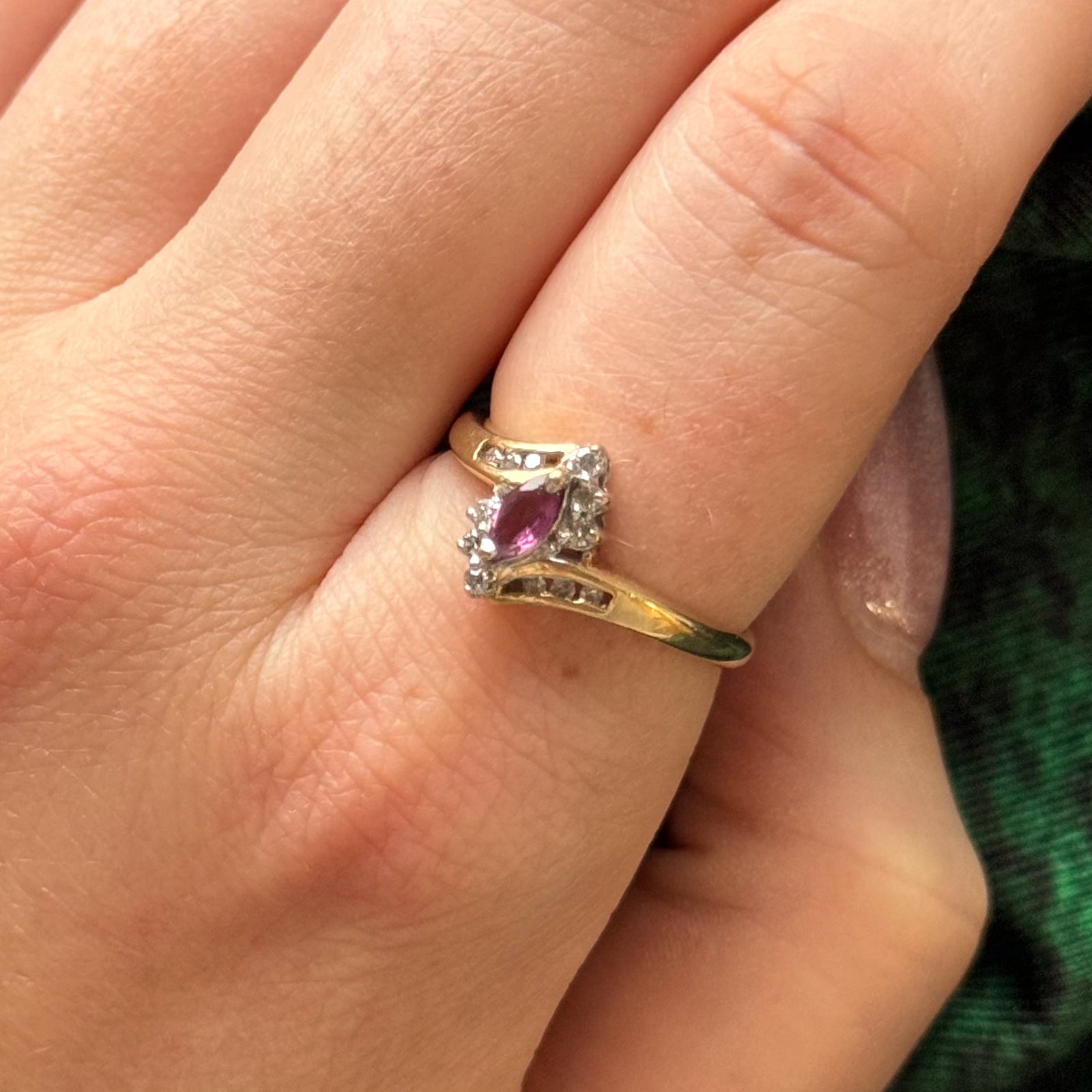 Ruby & Diamond Ring | 0.23ct, 0.12ctw | SZ 8 |