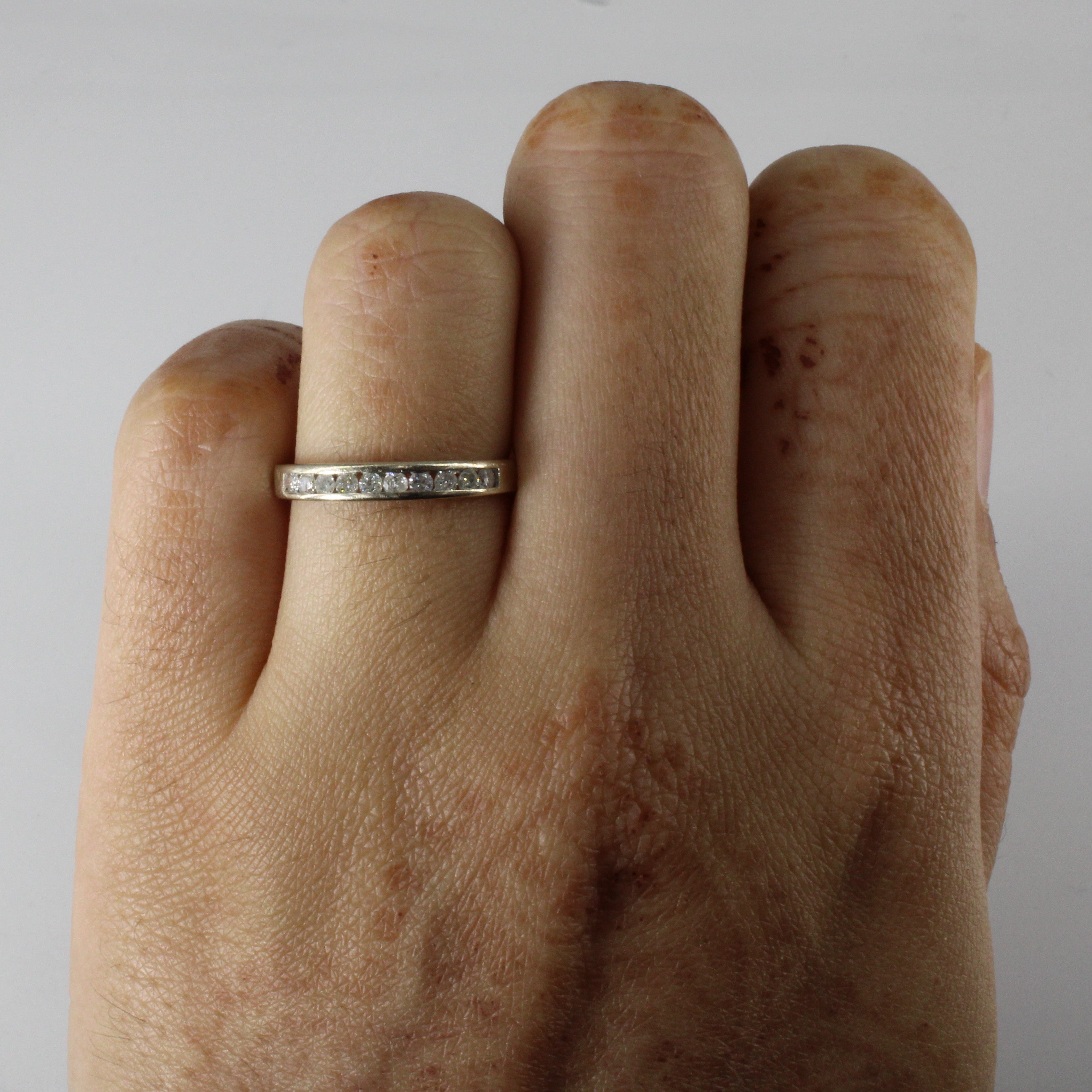 Channel Set Diamond Wedding Band | 0.25ctw | SZ 6.25 |