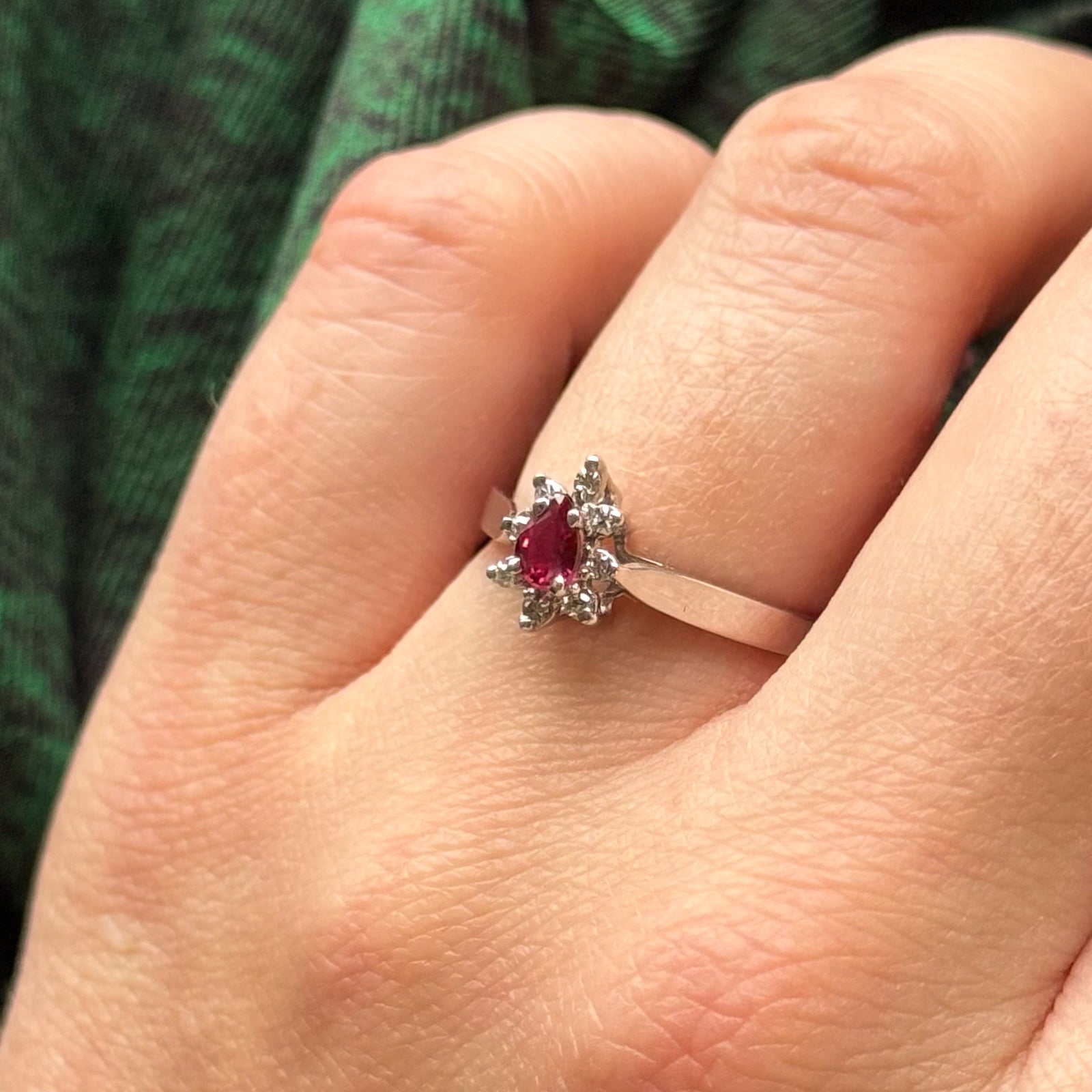 Ruby & Diamond Ring | 0.26ct, 0.08ctw | SZ 6.25 |