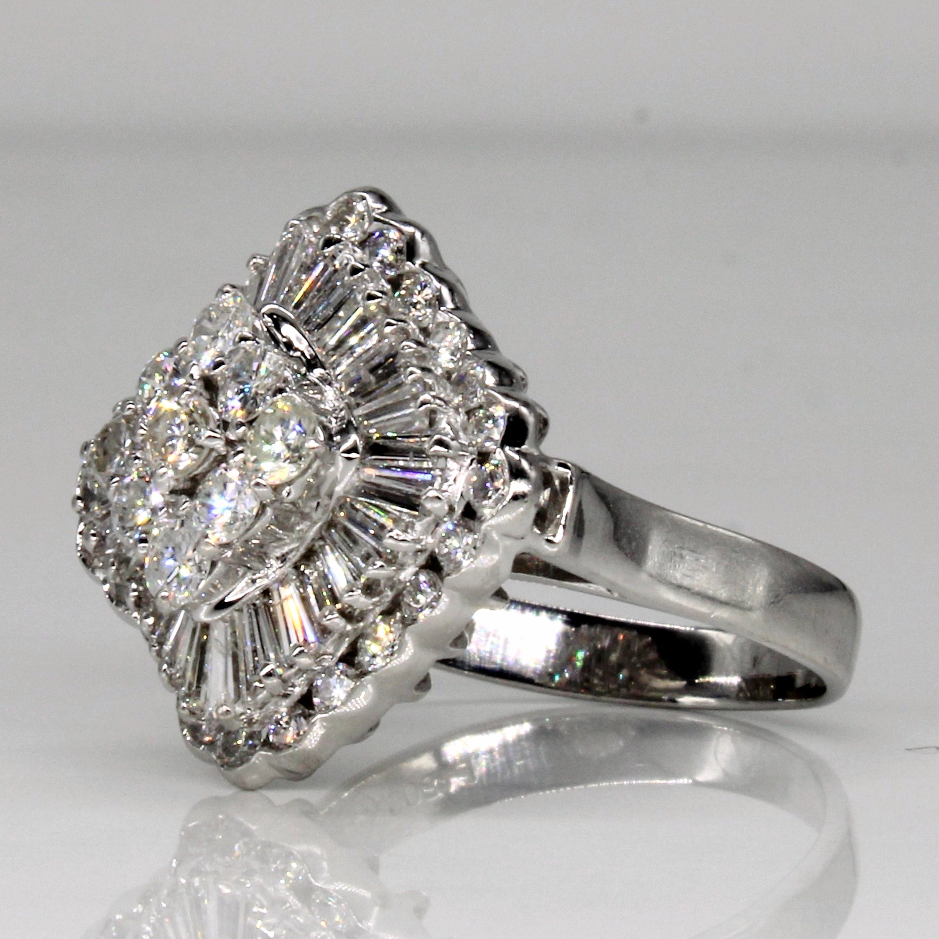 Diamond Cluster Ring | 2.04ctw | SZ 8.25 |