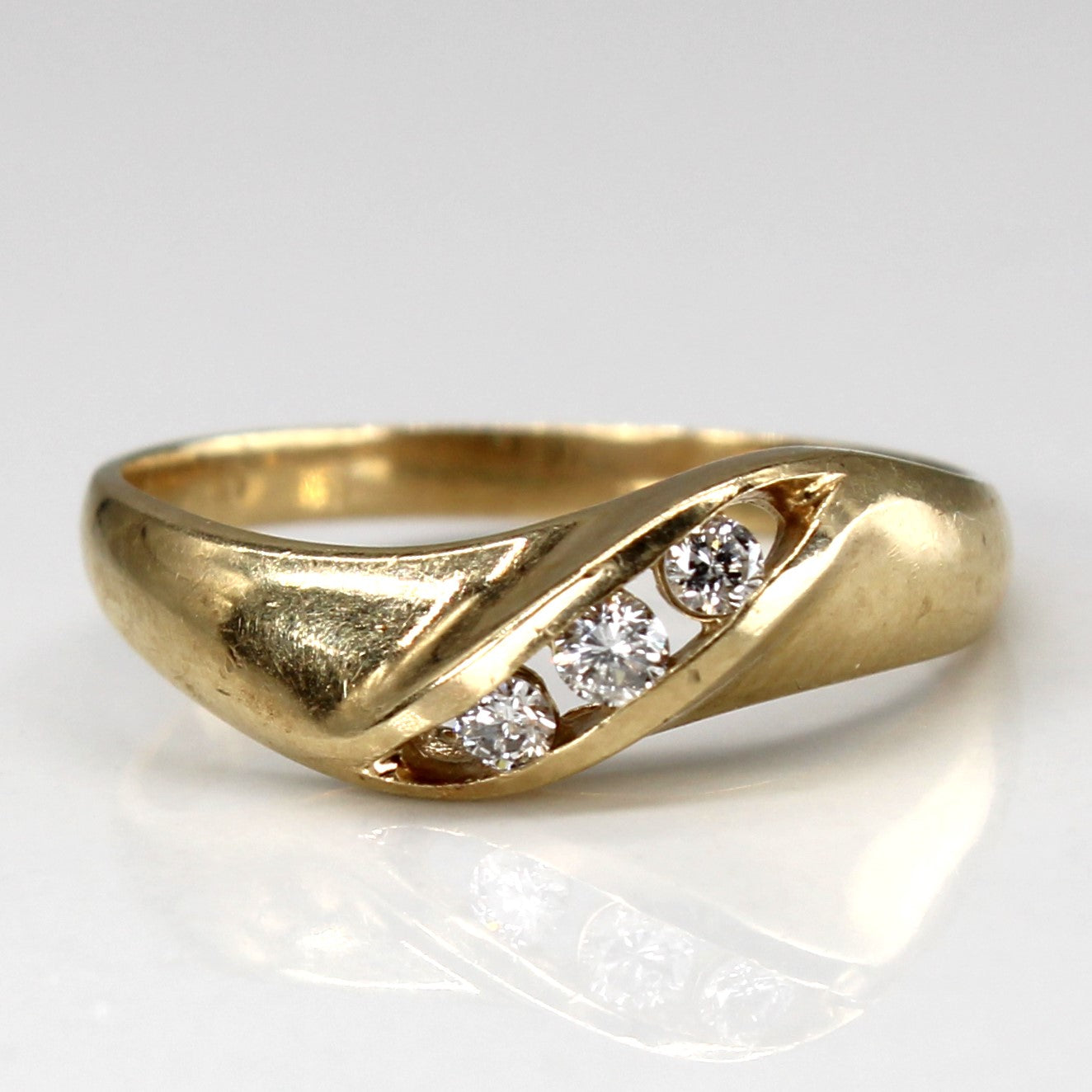 Channel Set Diamond Ring | 0.08ctw | SZ 6 |