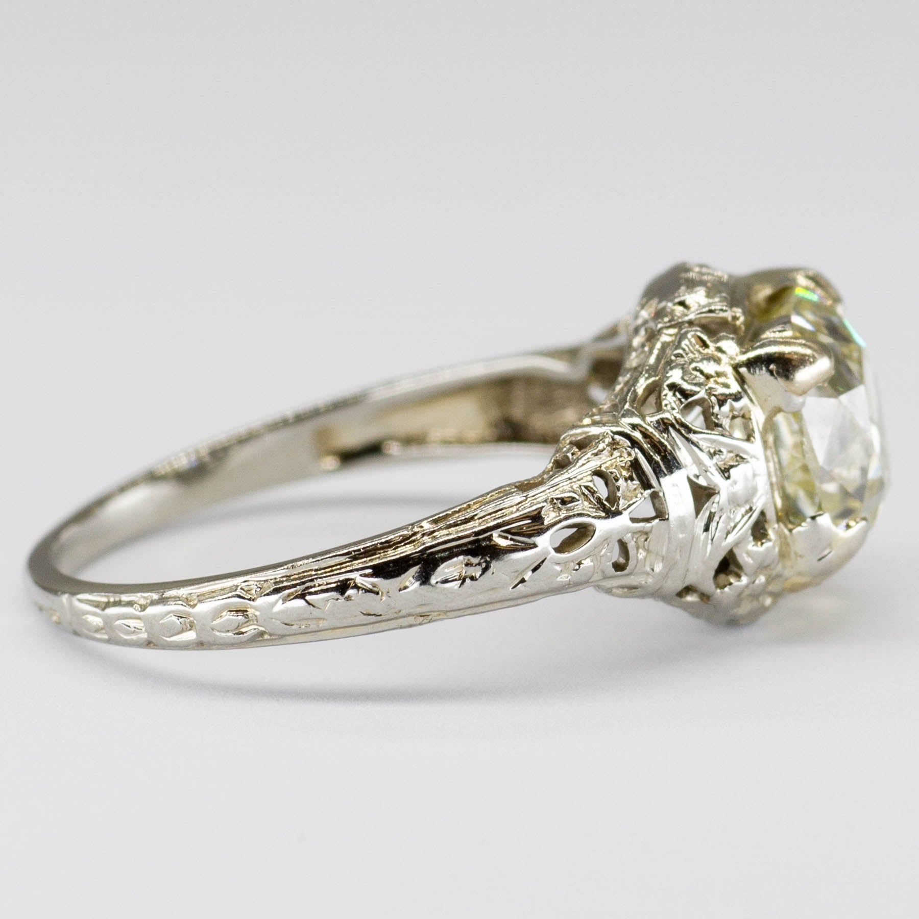 Bague de fiançailles en diamant taille ancienne (début du XXe siècle) | 2,30 ct | Taille 7,25 |