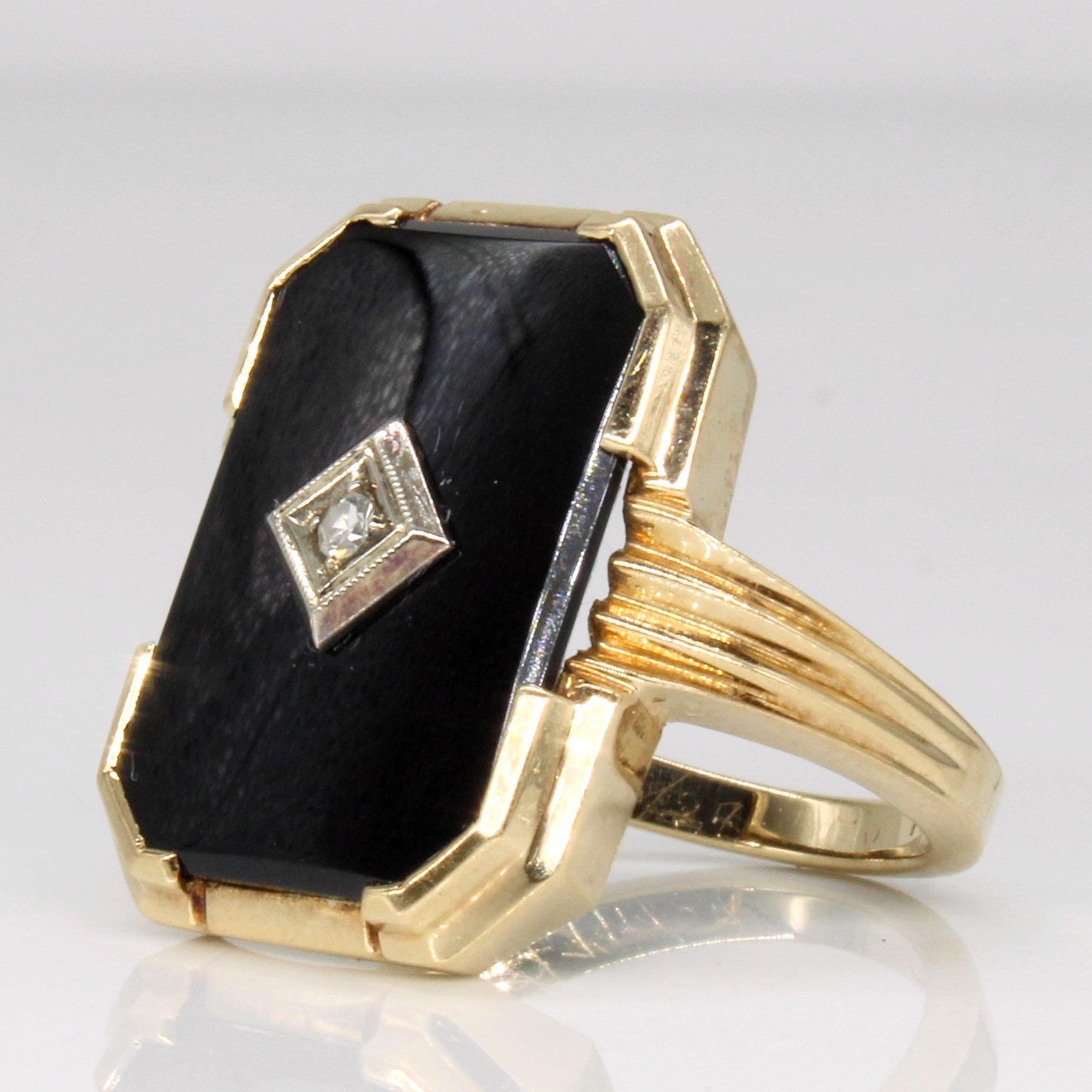 Onyx & Diamond Cocktail Ring | 4.00ct, 0.02ct | SZ 6.5 |