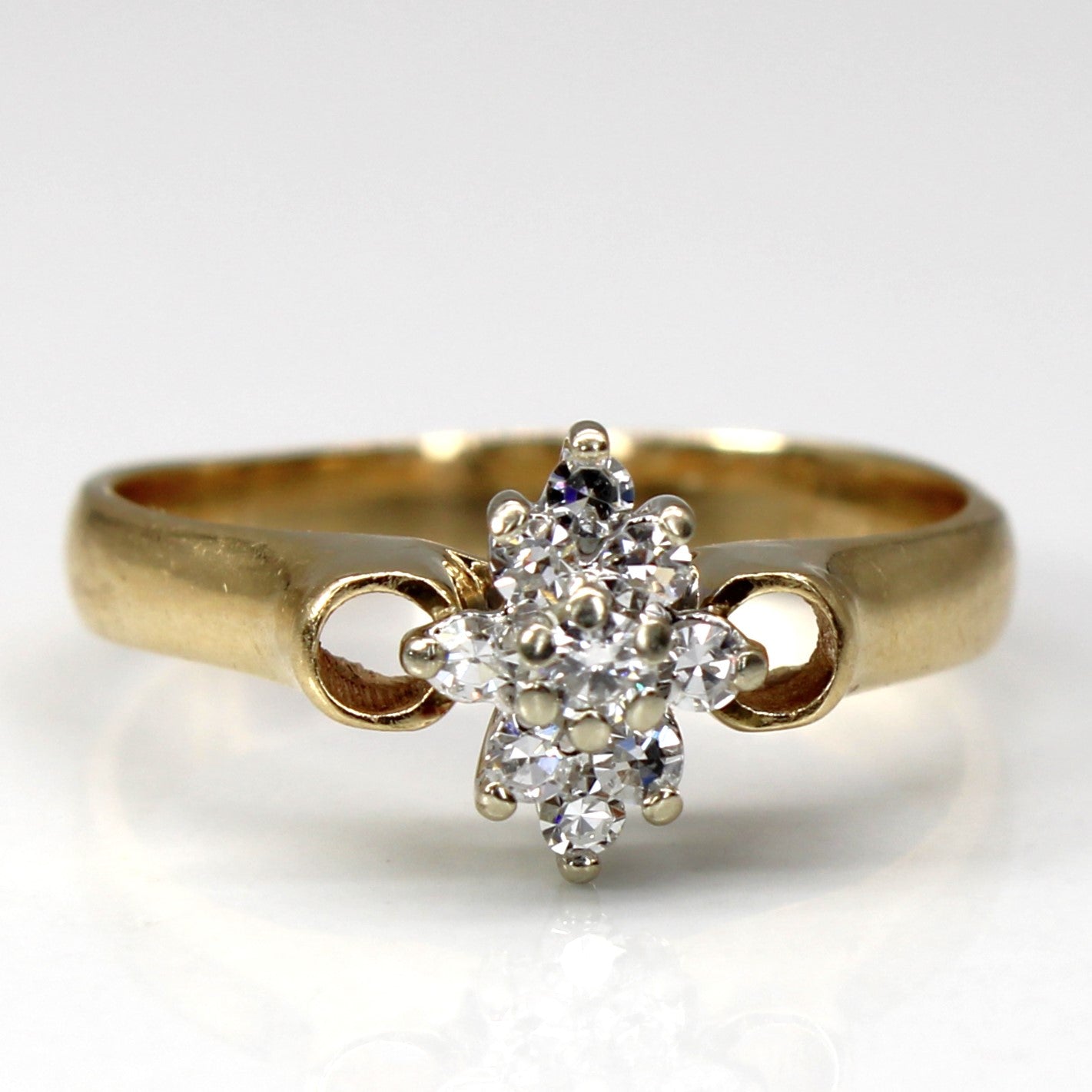 Cluster Set Diamond Ring | 0.12ctw | SZ 6 |