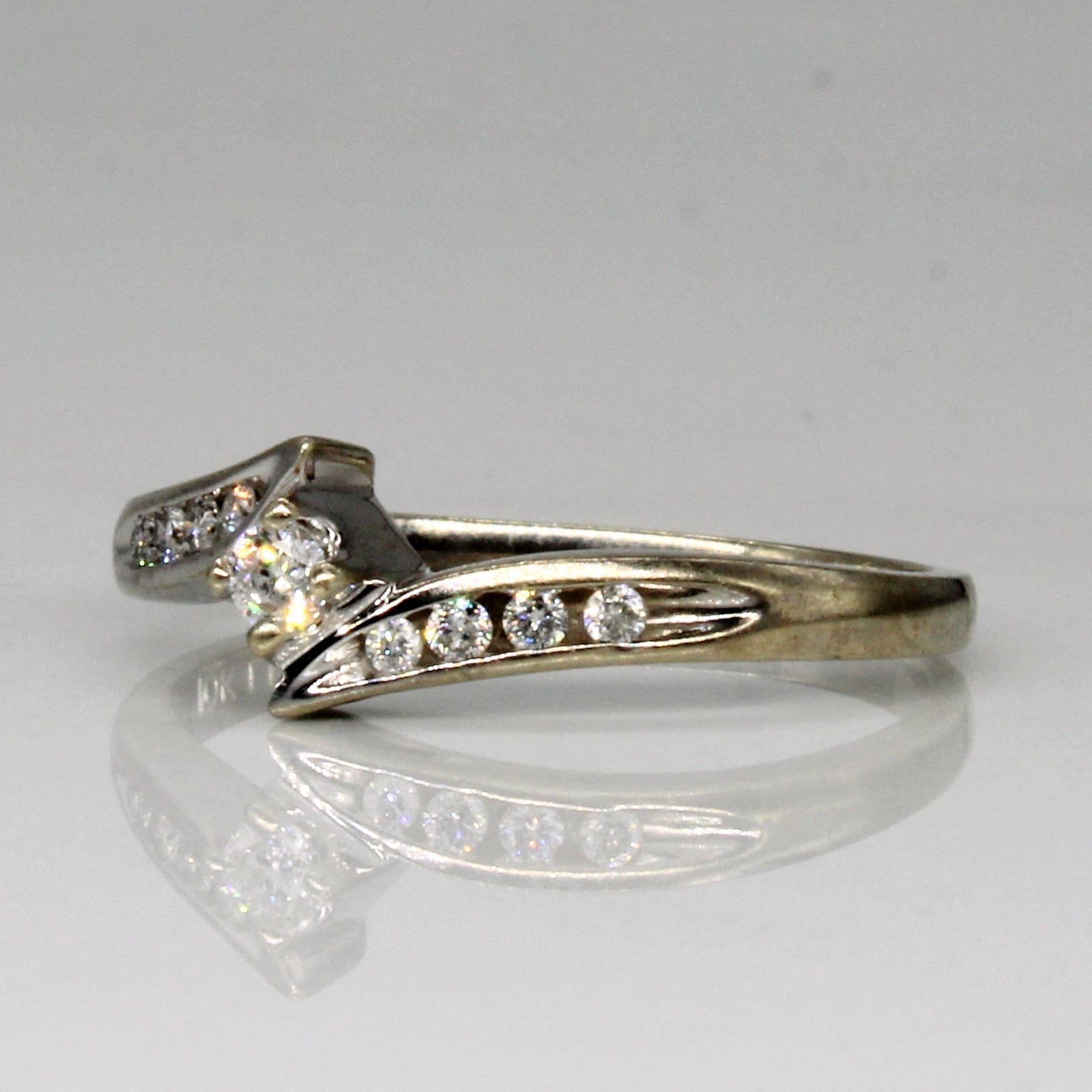 Diamond Cross Over Ring | 0.13ctw | SZ 6.75 |