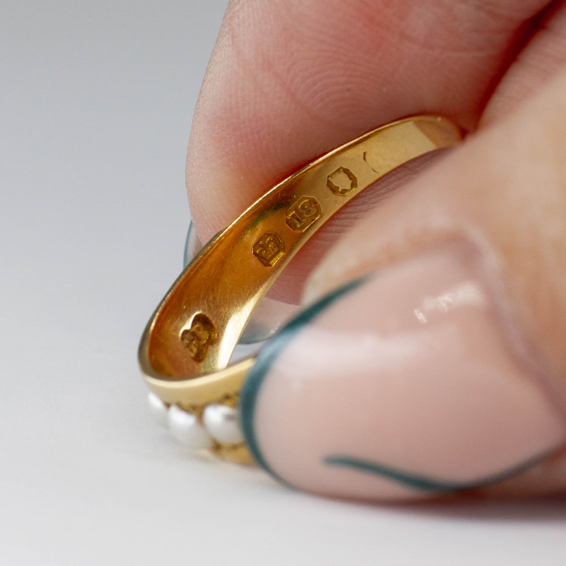 Bague vintage victorienne londonienne à cinq perles | Taille 8