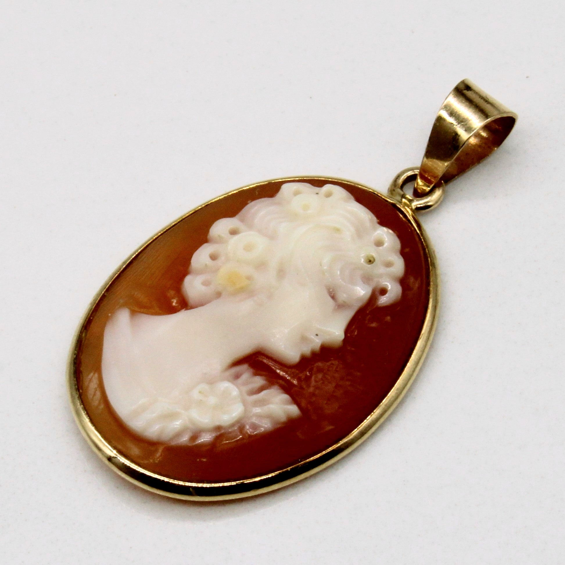 Seashell Cameo Pendant | 5.30ct |