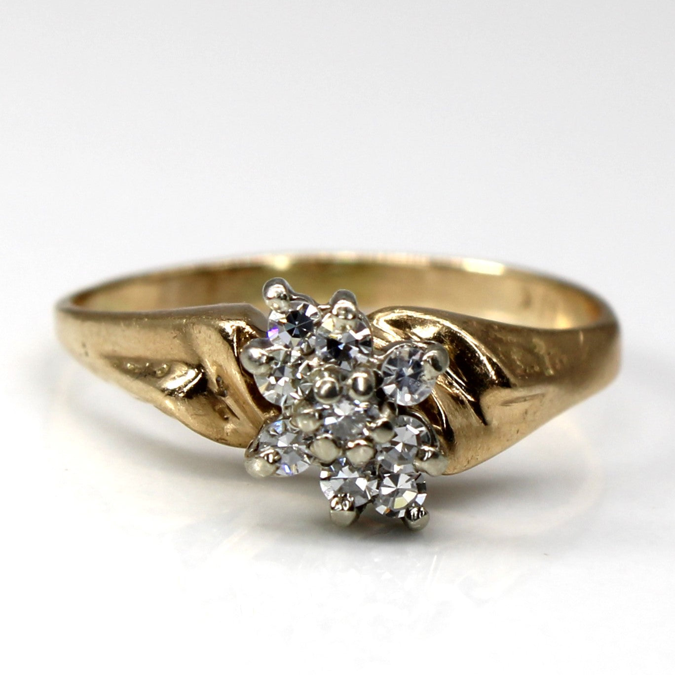 Cluster Set Diamond Ring | 0.11ctw | SZ 4.75 |