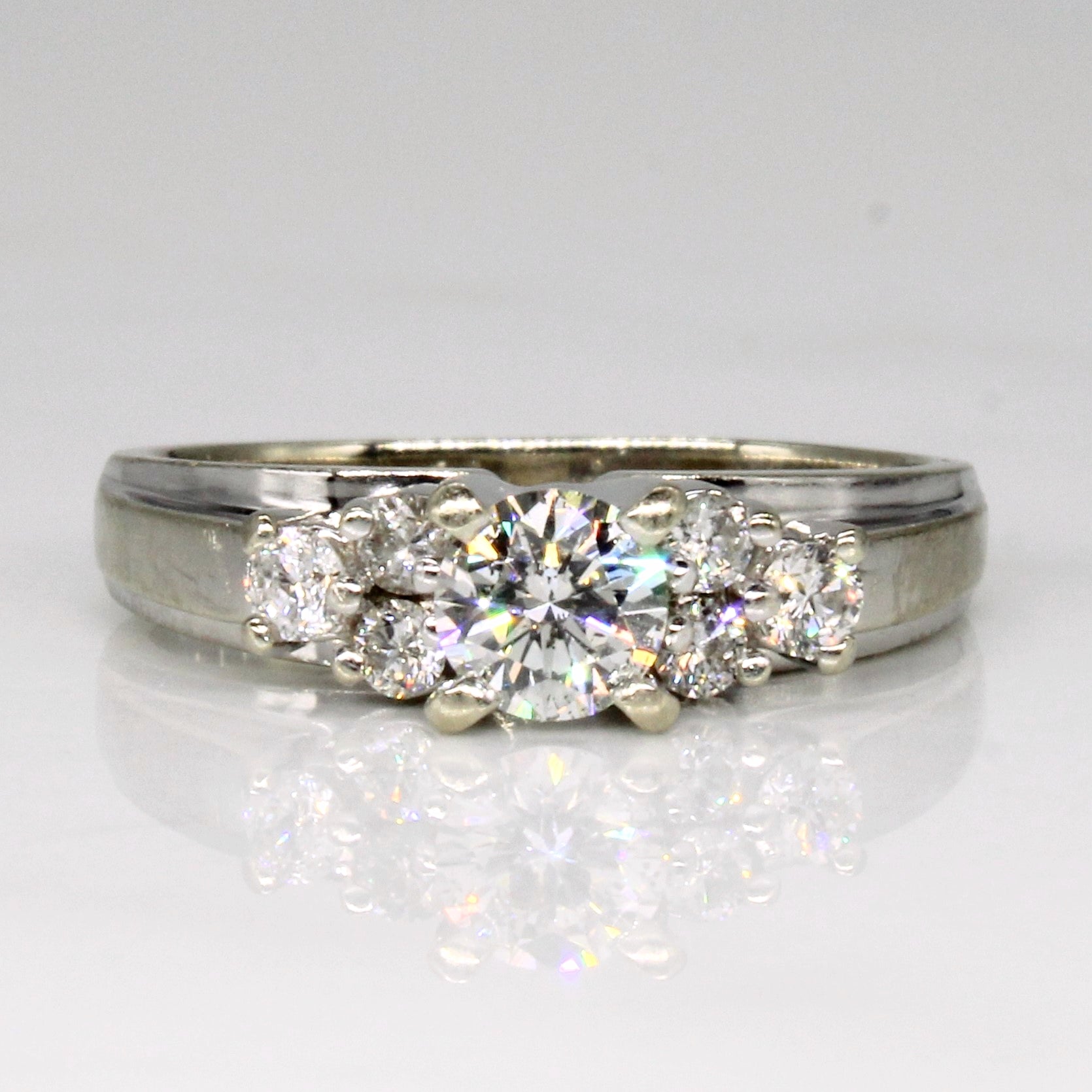 Diamond Engagement Ring | 0.68ctw | SZ 7 |