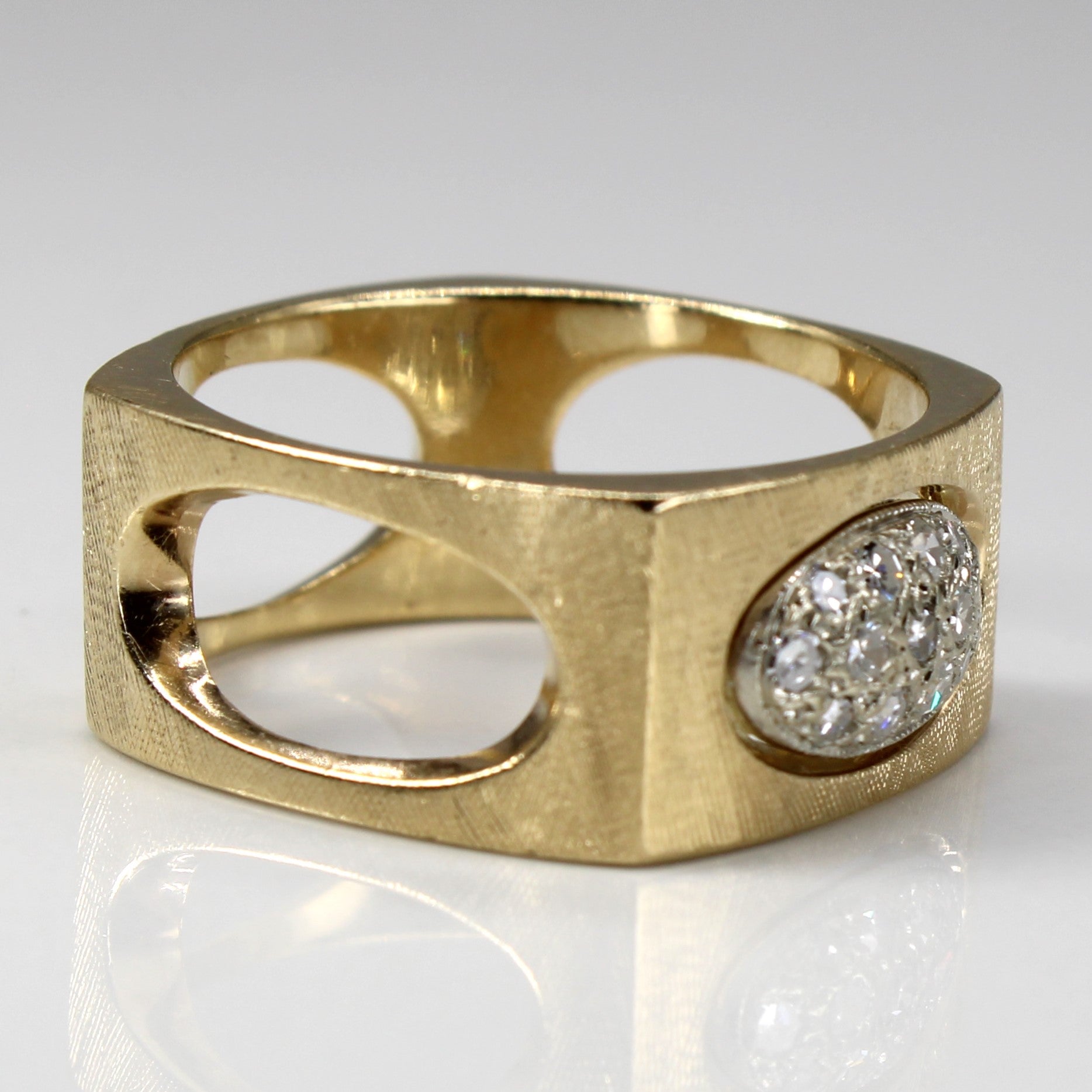 Cluster Diamond Textured Gold Ring | 0.26ctw | SZ 10.5 |