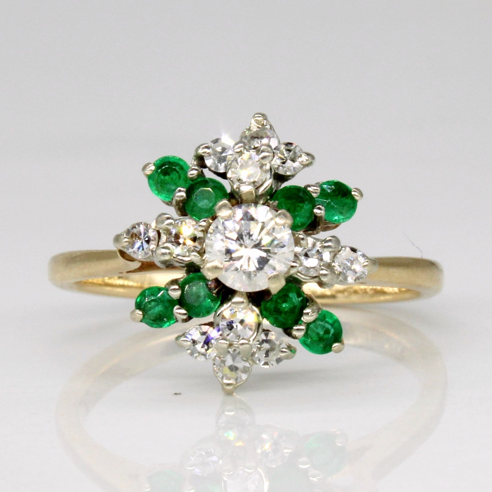 Diamond & Emerald Cluster Ring | 0.29ctw, 0.08ctw | SZ 4 |