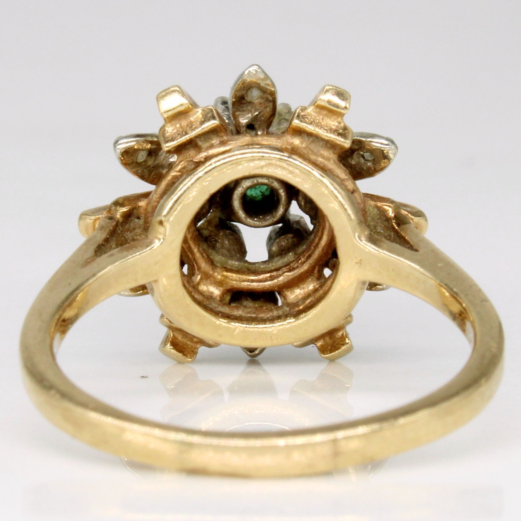 Emerald & Diamond Cocktail Ring | 0.15ct, 0.13ctw | SZ 6.5 |