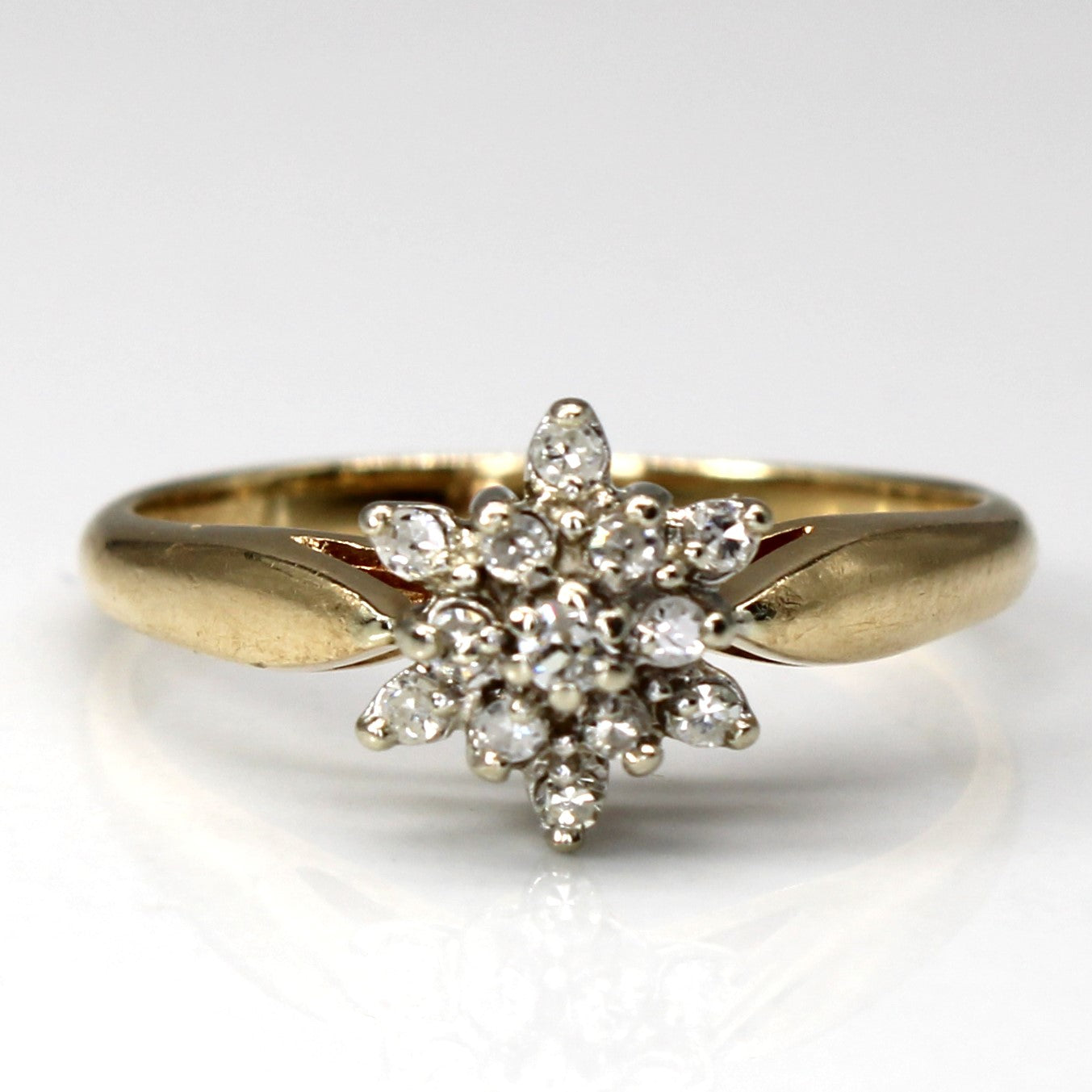 Cluster Diamond Gold Ring | 0.15ctw | SZ 7.25 |