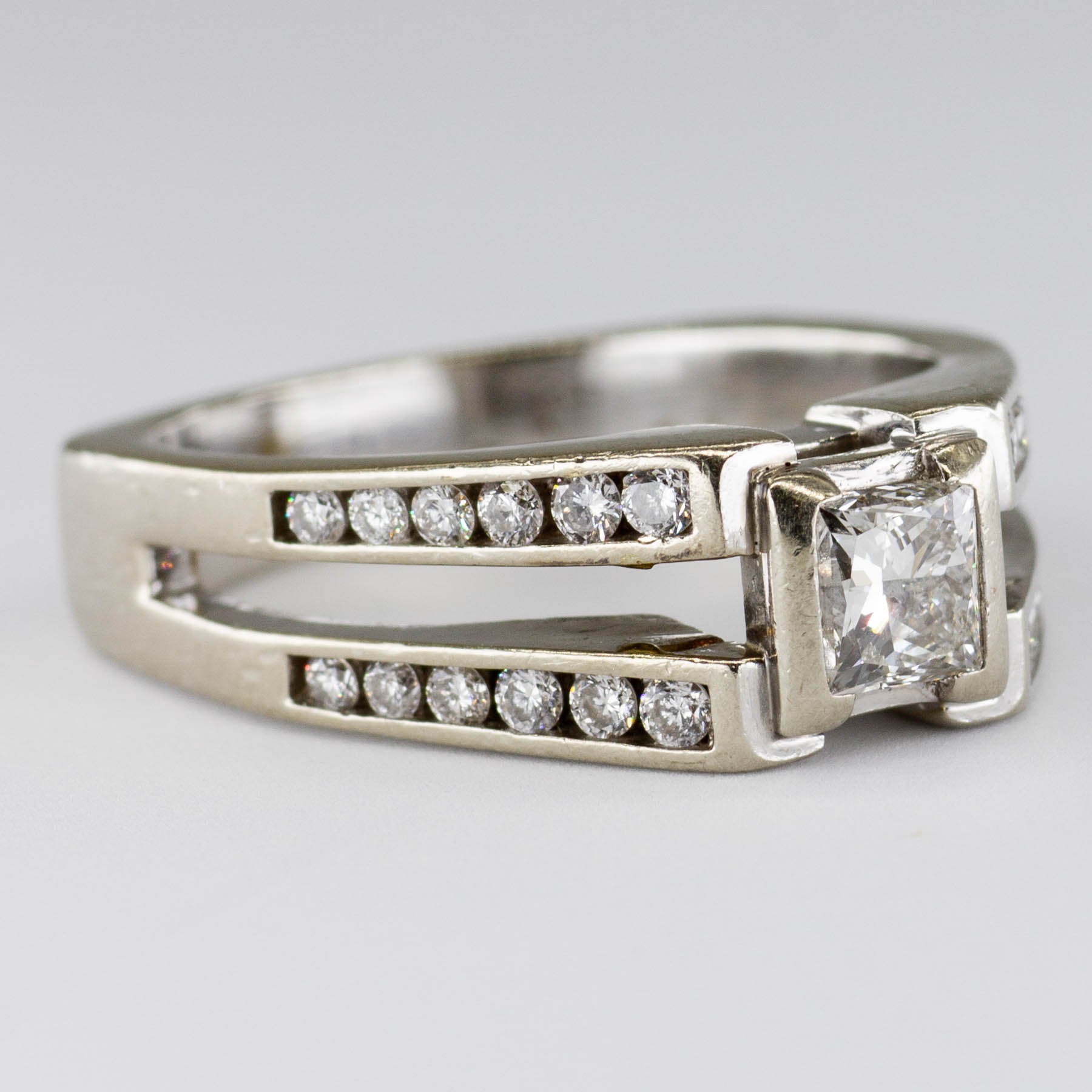 Semi Bezel Diamond with Accents Engagement Ring | 0.72ctw | SZ 7.25 |