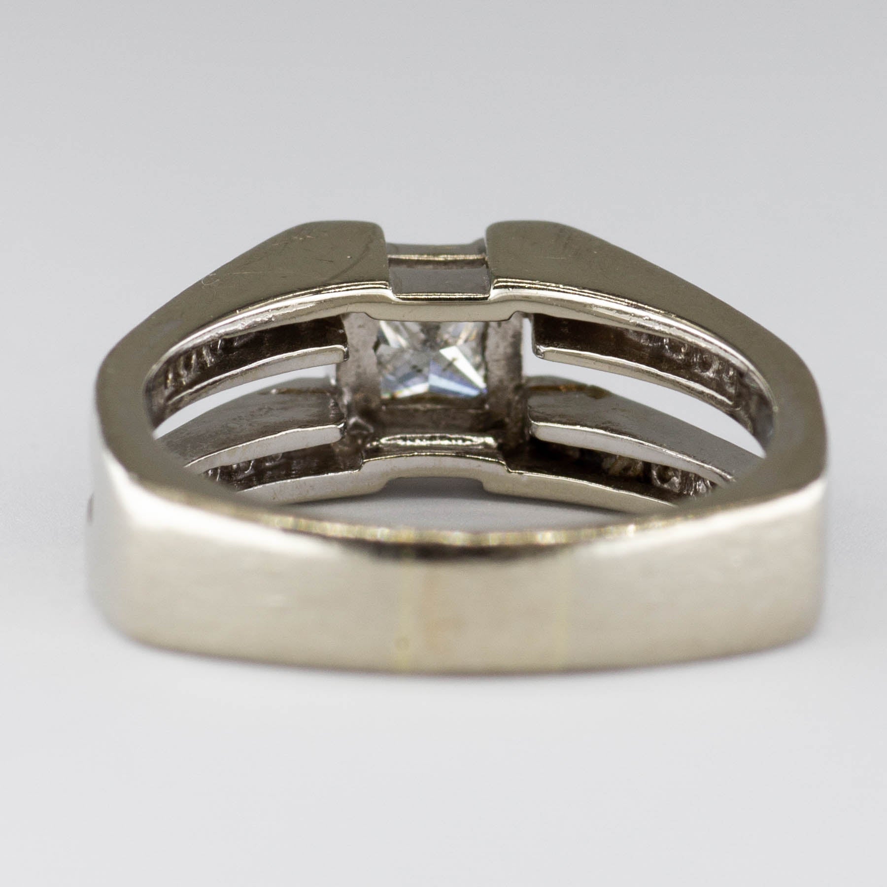 Semi Bezel Diamond with Accents Engagement Ring | 0.72ctw | SZ 7.25 |