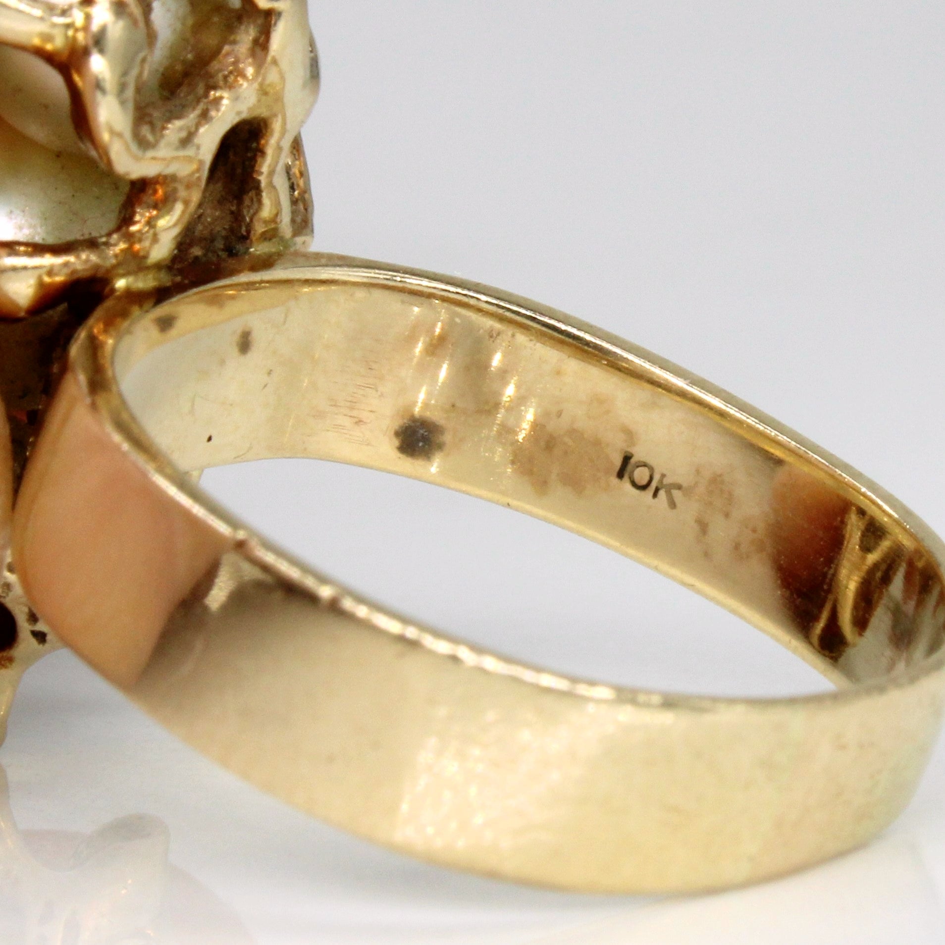 Pearl & Diamond Cocktail Ring | 0.09ctw | SZ 7.5 |