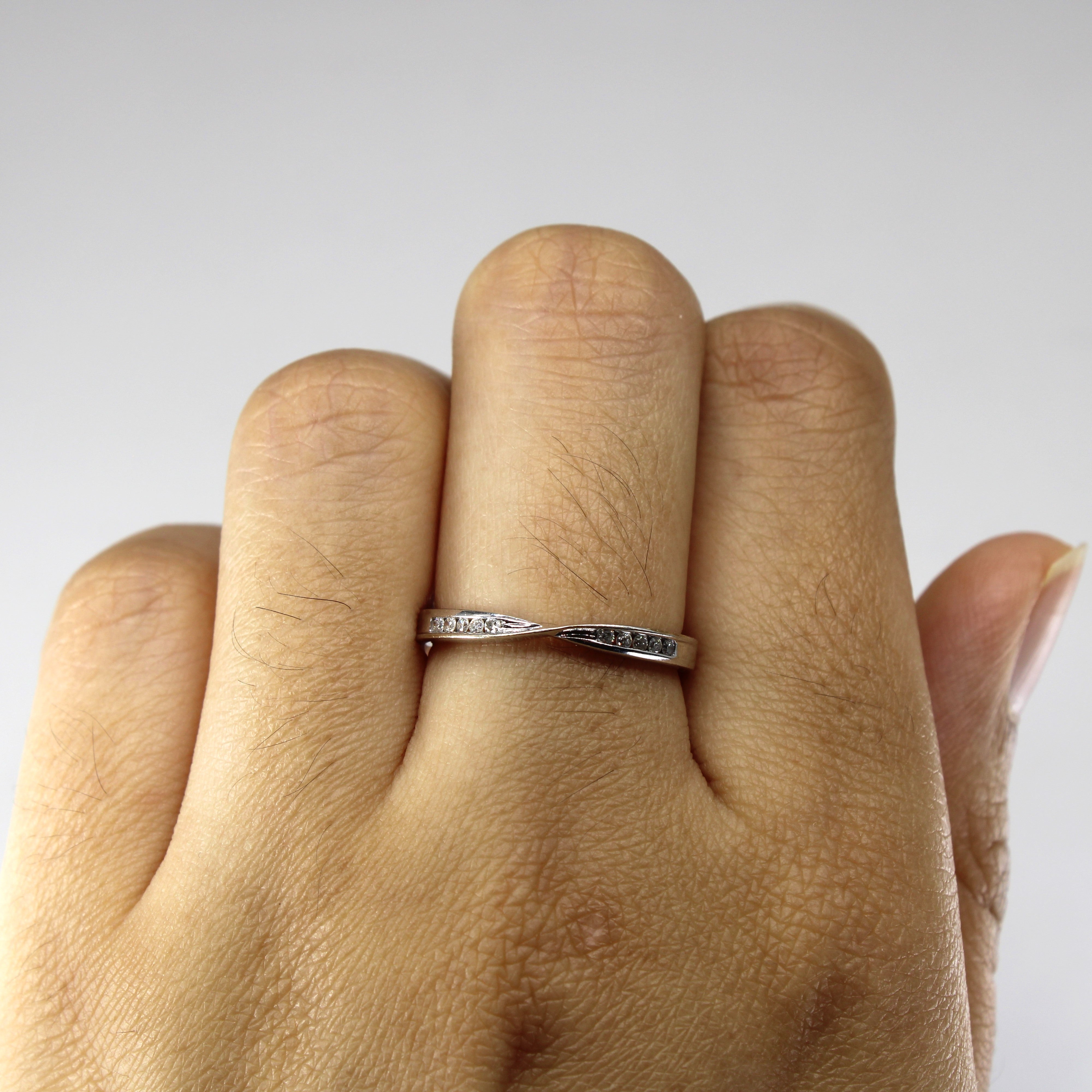 Channel Set Diamond Band | 0.10ctw | SZ 7 |