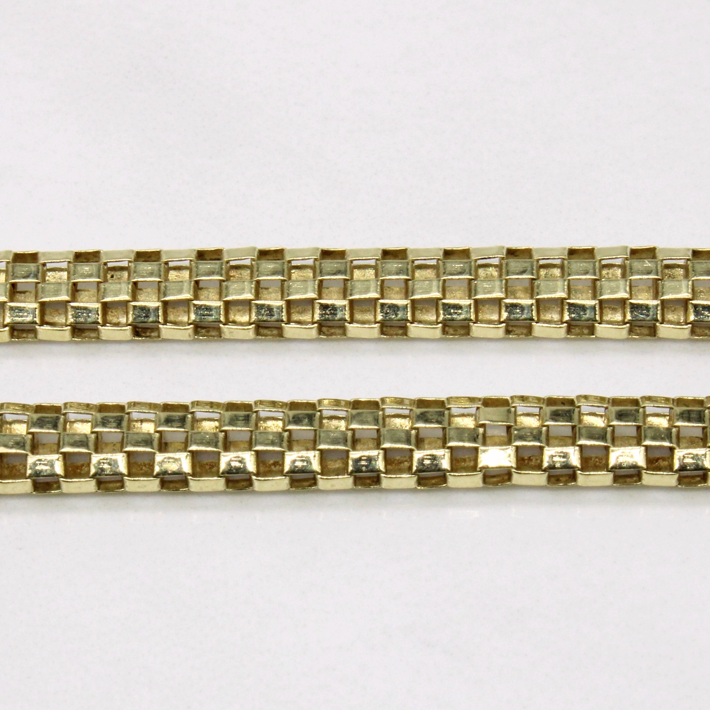 Collier avec fermoir tête d'animal en améthyste et émeraude | 0,40 ct, 0,04 ct | 45,7 cm |