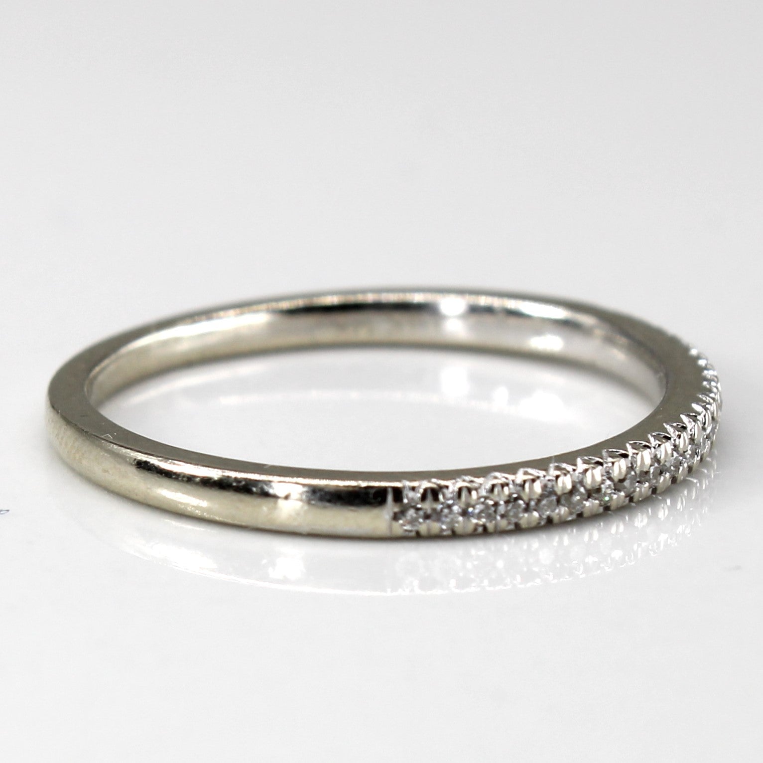 Alliance semi-éternité pavée de diamants | 0,08 ct | Taille 5,75 |