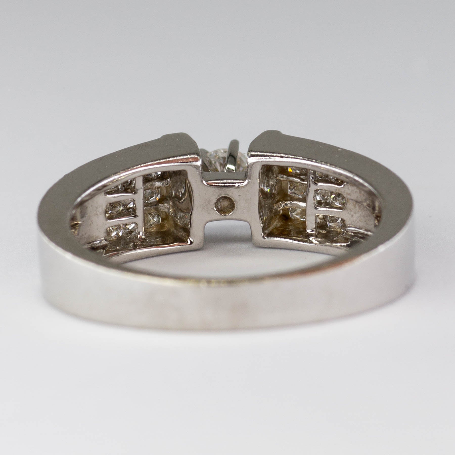 Cluster Diamond White Gold Ring | 0.62ctw | SZ 7 |