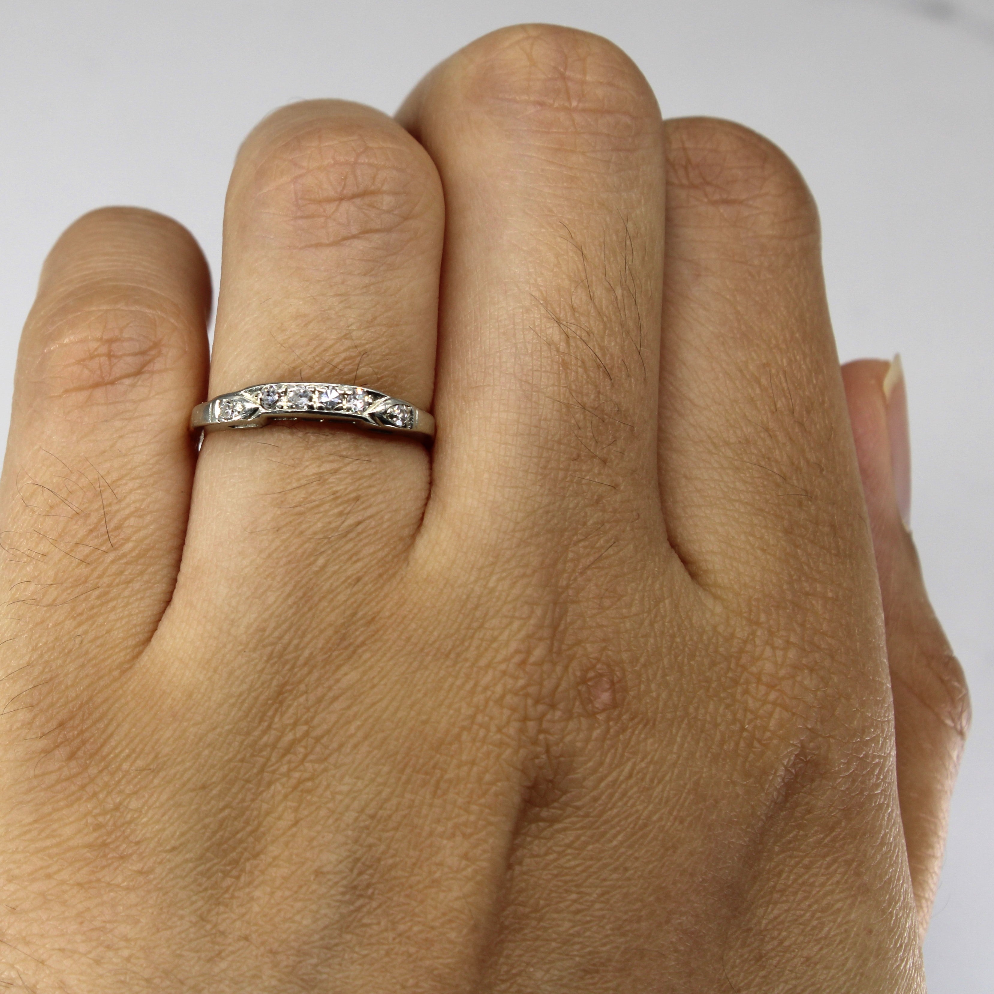 Two Tone Gold Diamond Vintage Ring | 0.10ctw | SZ 5 |