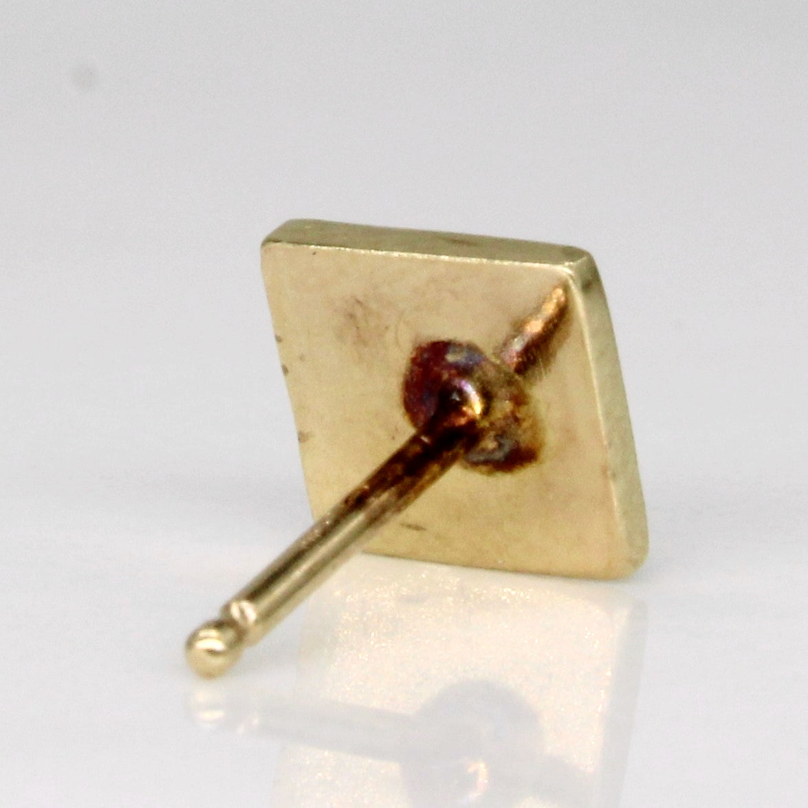 14k Yellow Gold Pyramid Earrings