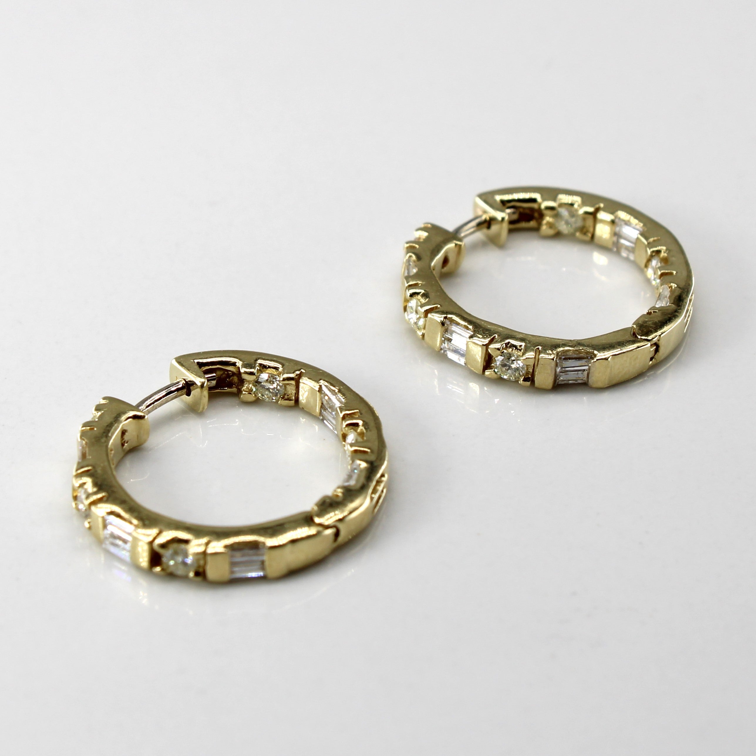 Boucles d'oreilles créoles multi-diamants | 0,42 ct au total |