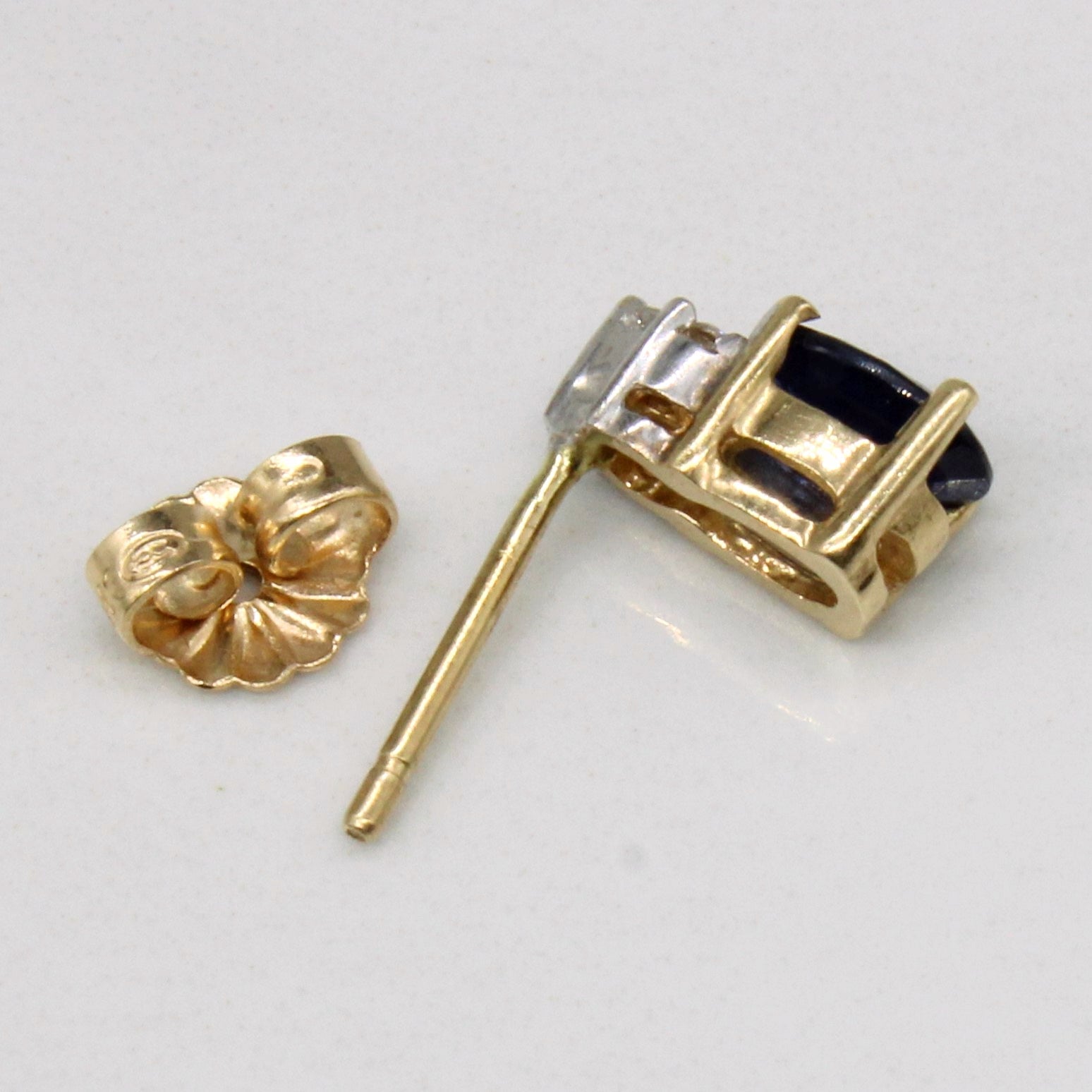 Sapphire & Diamond Earrings | 1.00ctw, 0.06ctw |