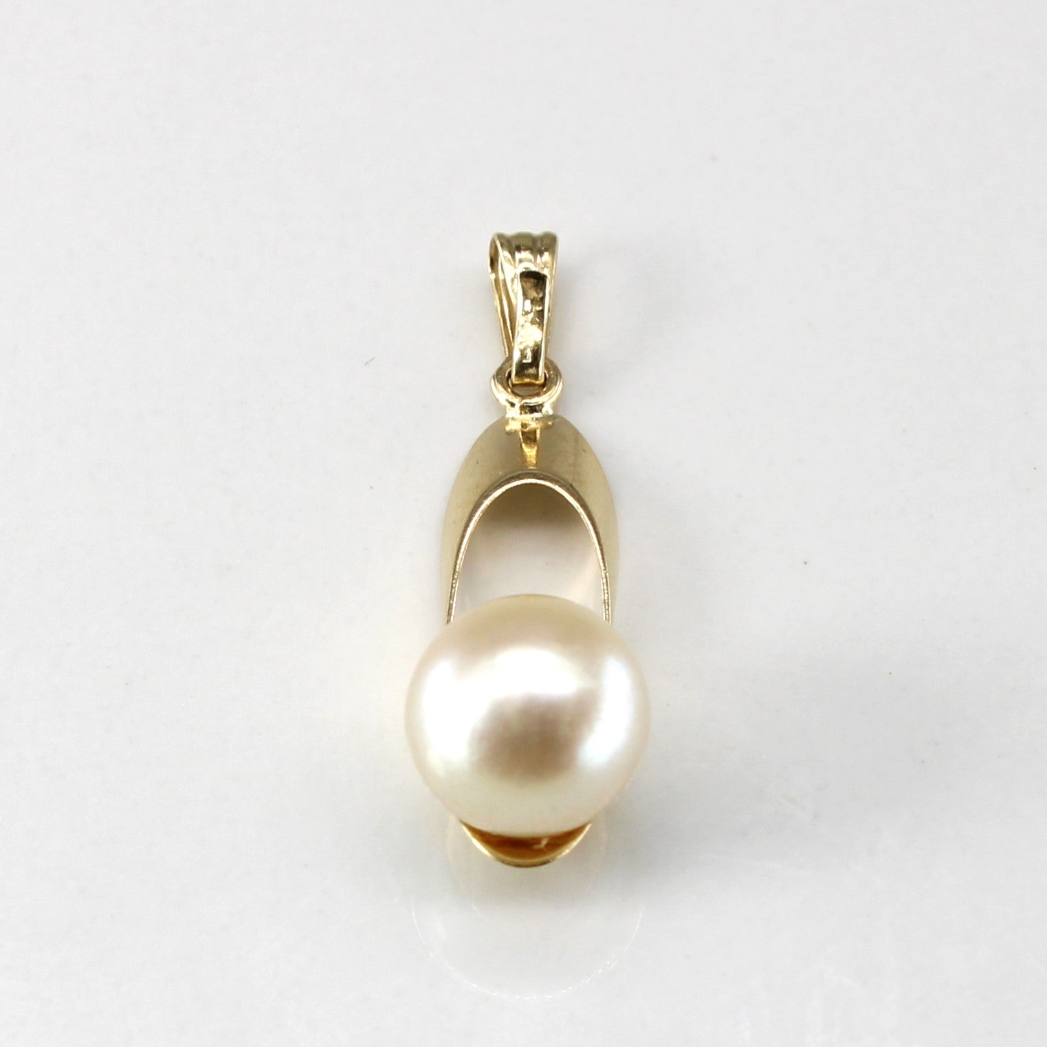 Pearl Gold Pendant