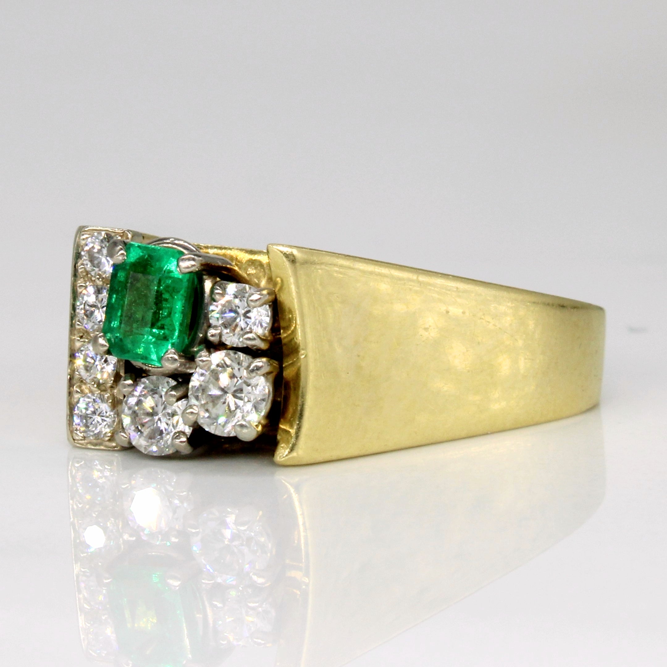 Bague cocktail émeraude et diamants | 0,60 ct, 0,47 ct au total | Taille 7 |