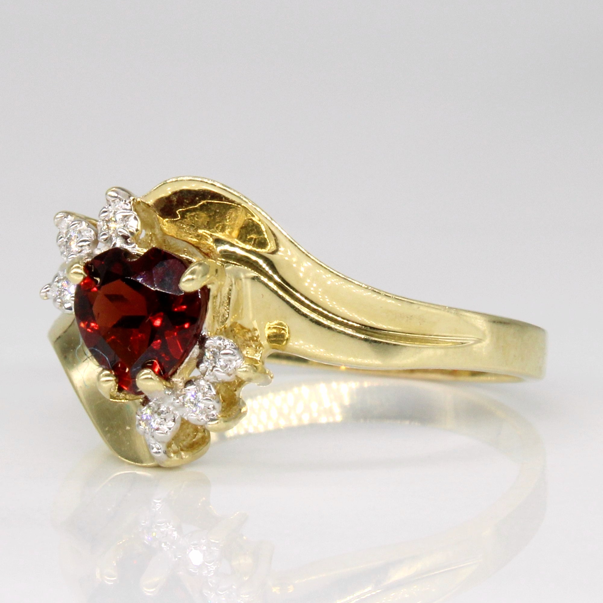 Garnet Heart & Diamond Ring | 0.80ct, 0.03ctw | SZ 9 |