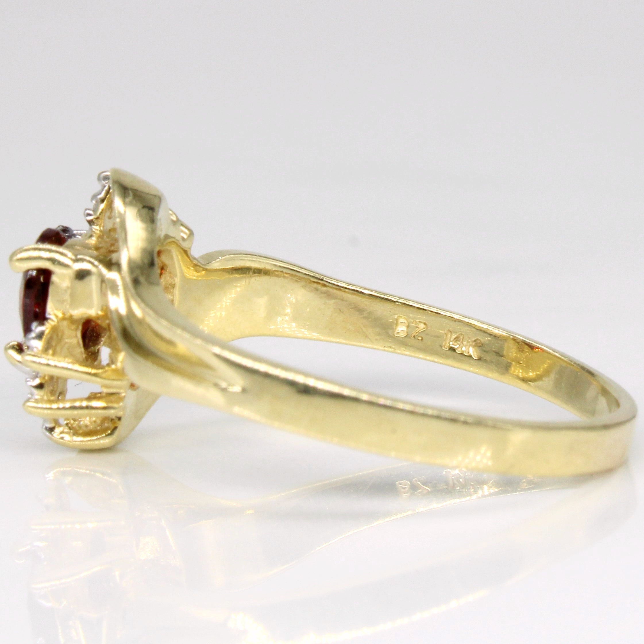 Garnet Heart & Diamond Ring | 0.80ct, 0.03ctw | SZ 9 |
