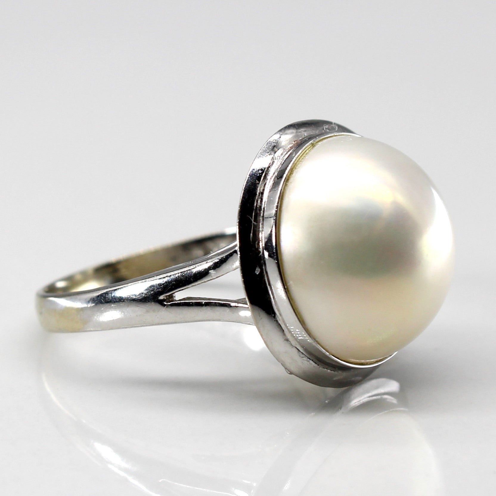 Bezel Set Pearl Ring | SZ 5.5 |