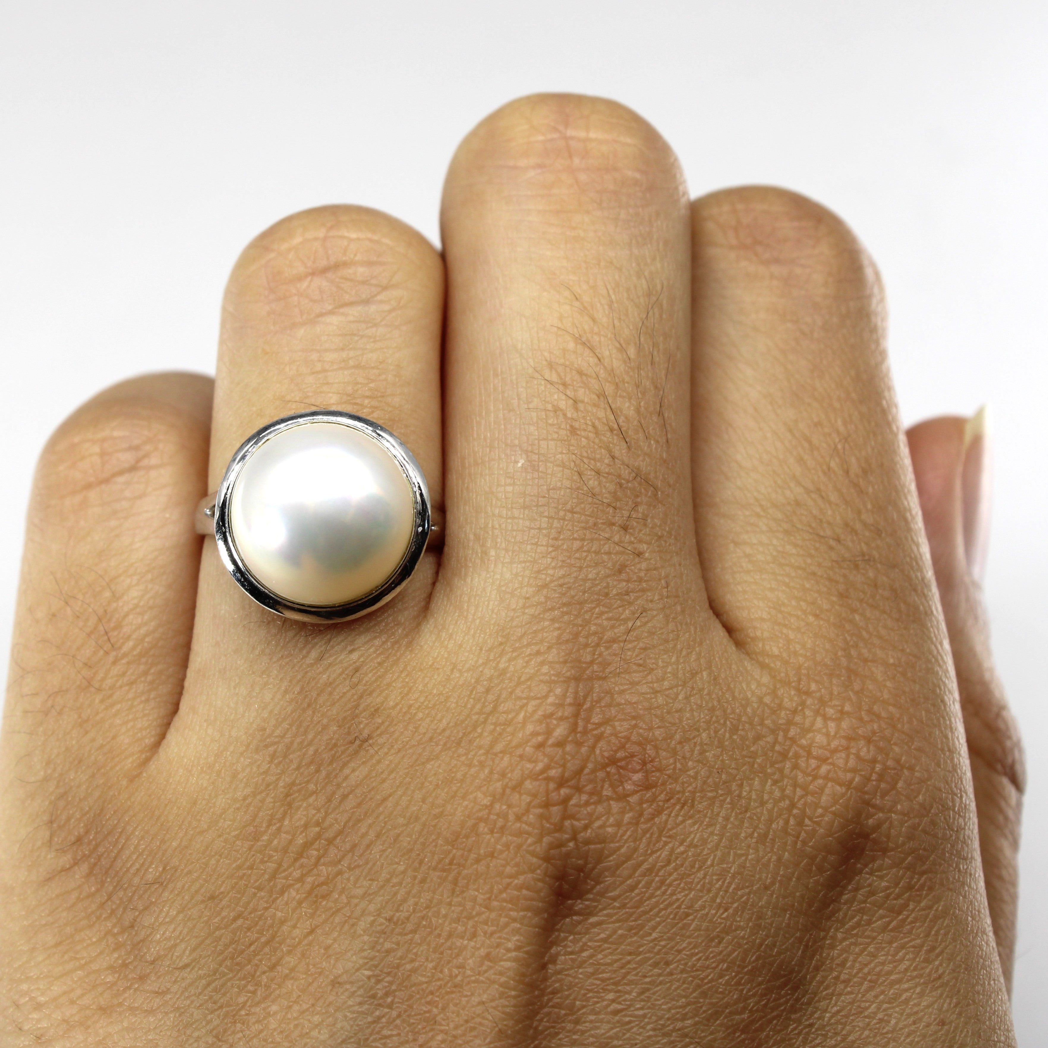 Bezel Set Pearl Ring | SZ 5.5 |
