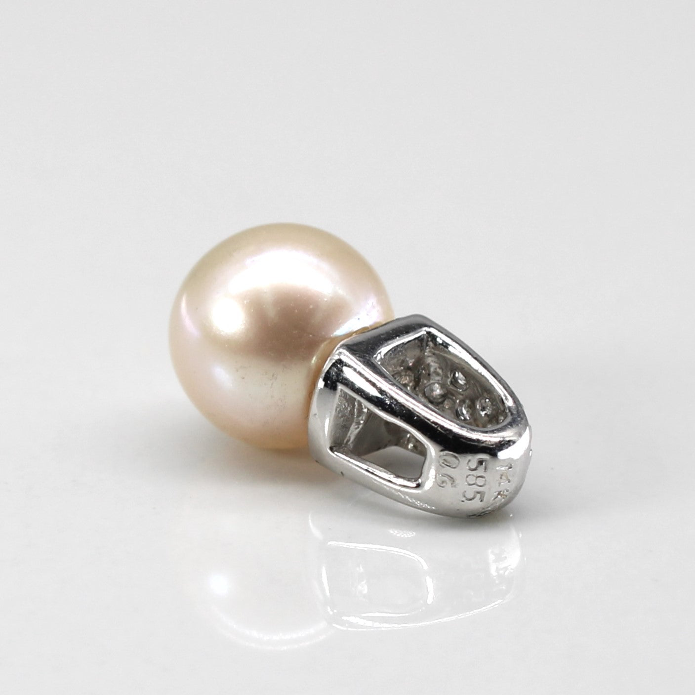 Pearl & Diamond Drop Pendant | 0.05ctw |