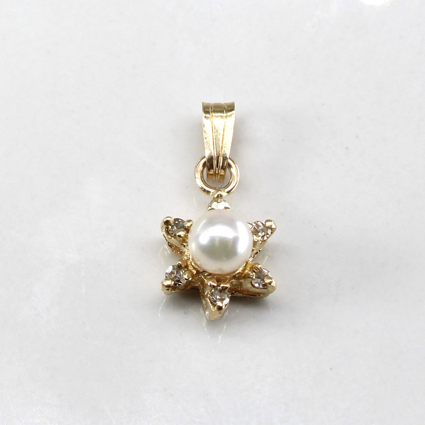 Pearl & Diamond Pendant | 0.06ctw |